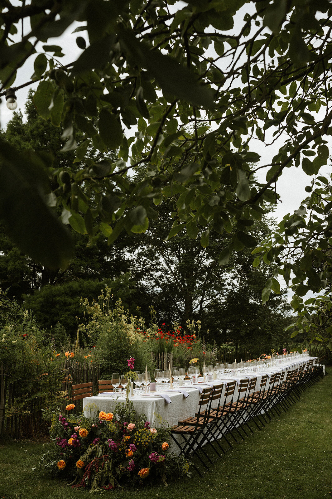 Herentals, salon weddings, moody, authentiek, alternatief trouwen,bruid, 2026, elopent, intiem, spontaan, tijdloos, trouwfotograaf, antwerpen - receptie & familiefoto_s-135