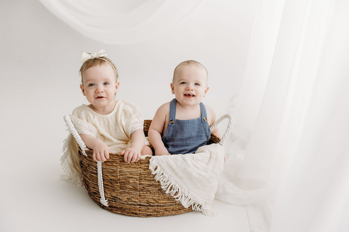 arielle_elizabeth_photography_newborn photographer, family photographer, baby photographer, milestones photographer, studio, near traverse city, near charlevoix, near petoskey, near gaylord, near harbor springs, michigan photographer_08866