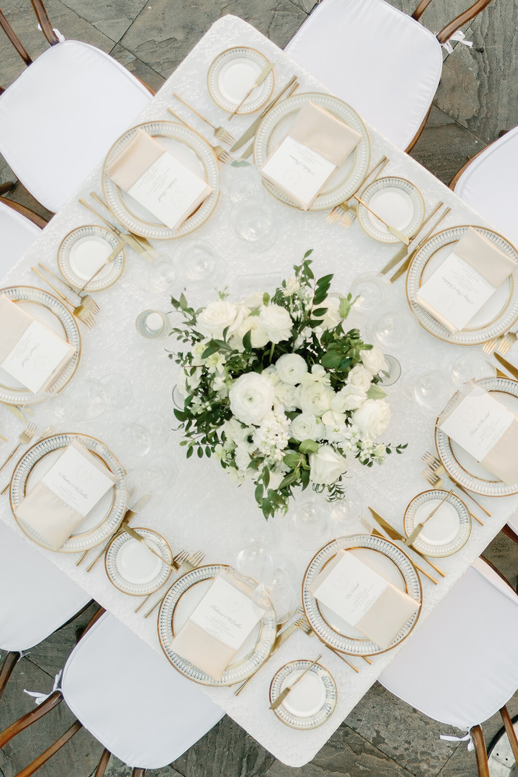 Pure Luxe Bride - Ashley + John - Wedding at The Gadsden House - 6