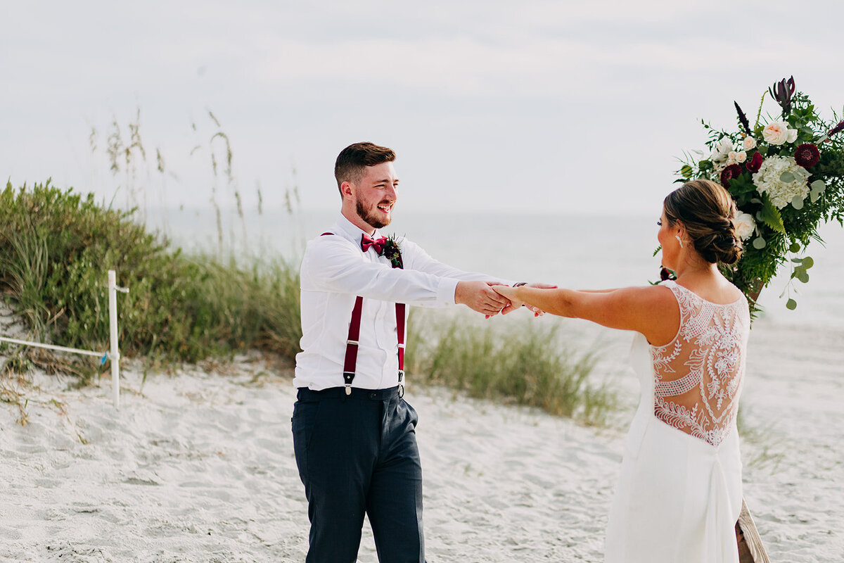 amber-mcwhorter-photo-elope-in-florida-lions-club-treasure-island-chantilly-chic-planners-7