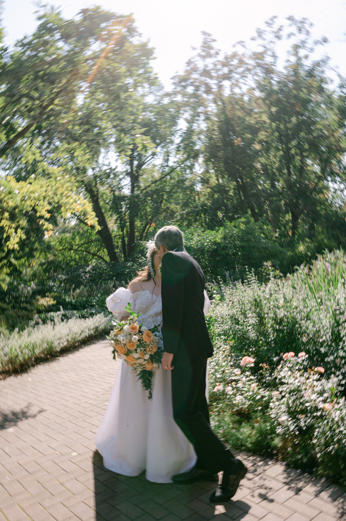 Chicago-elopement-photographer-13