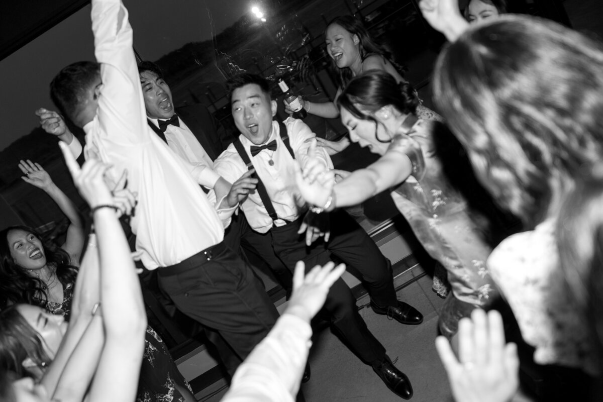 black-pearl-wedding-planterium-marissa-eric-cultural-washington-274