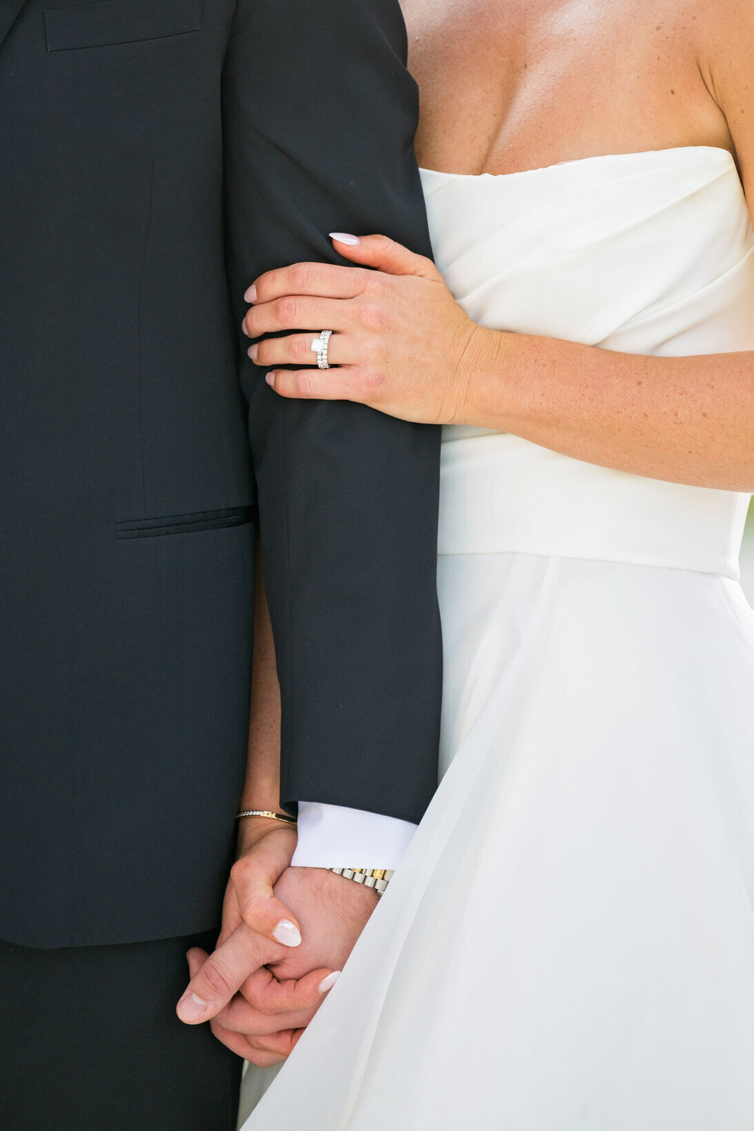 Wedding-at-The-Commodore-in-Hartland-WI-31