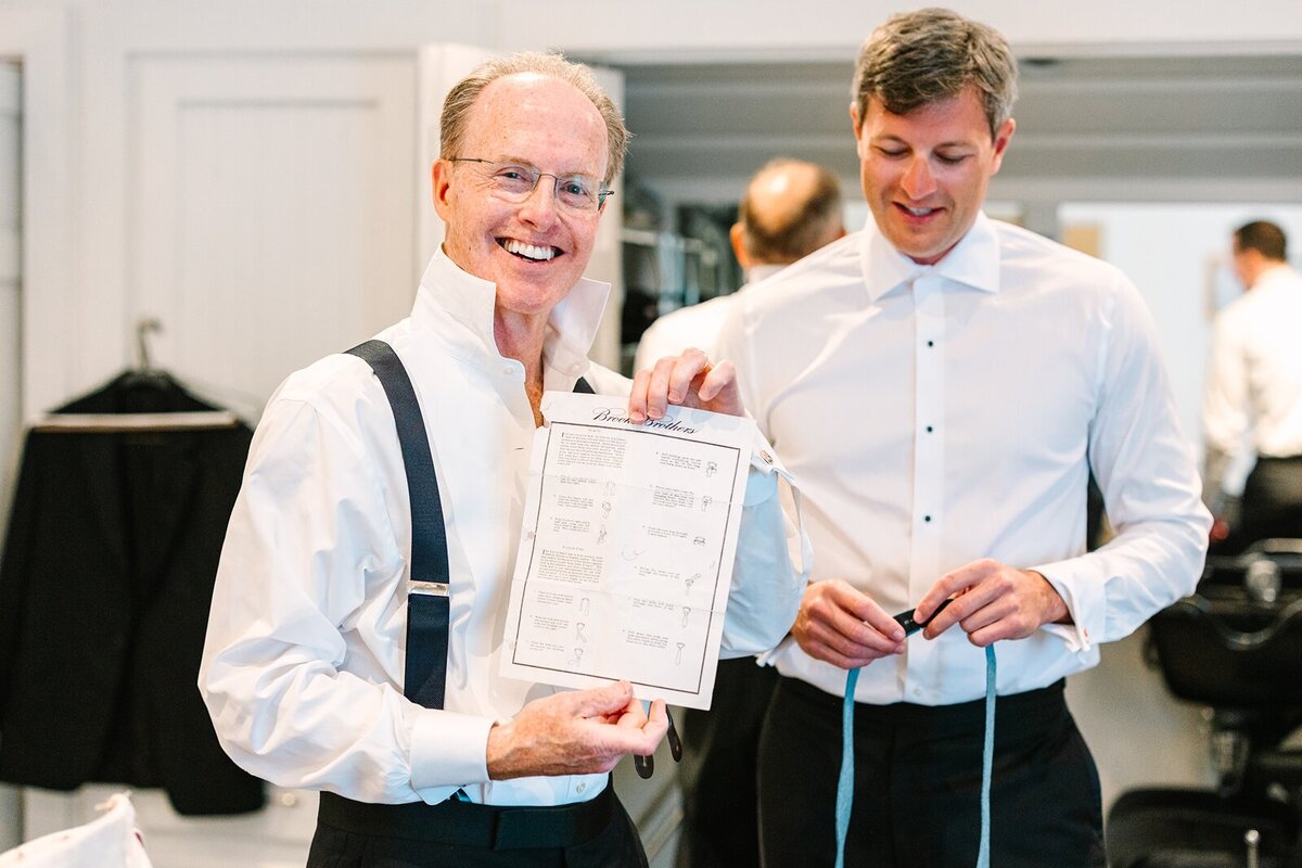 Modern_Black_Tie_Rainy_Summer_Wedding_Spruce_Point_Inn_Maine_Photography_0016