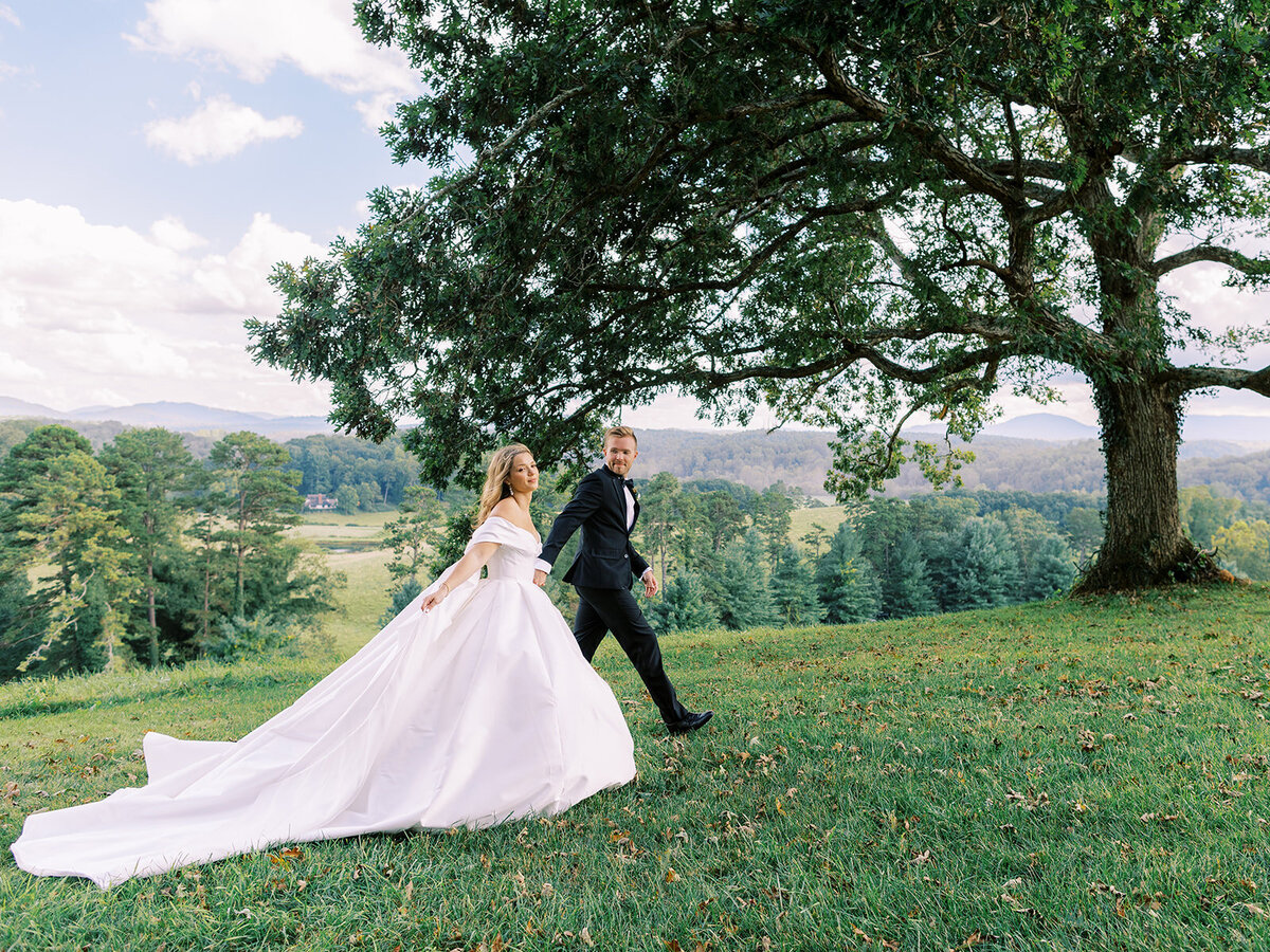 christymichaelglimpse0566