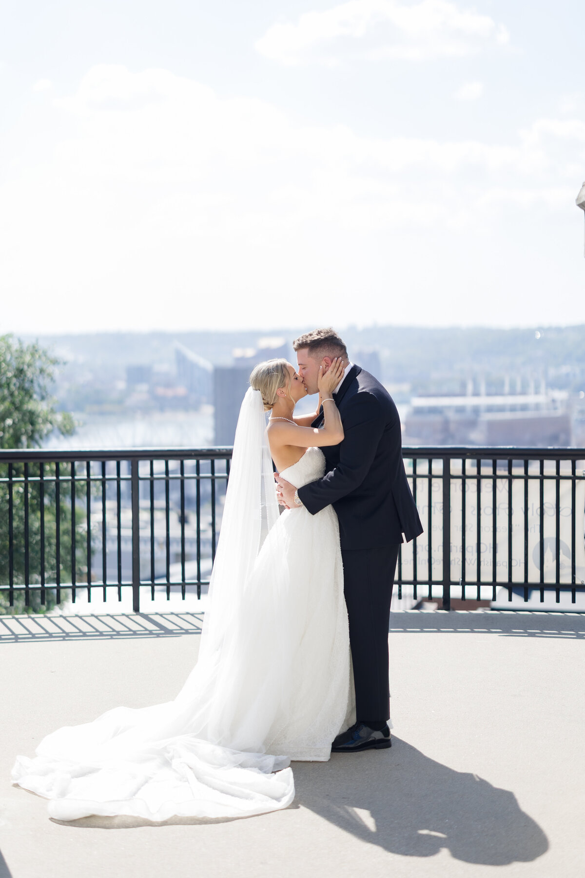 kasia-sickau-wedding-photographer-grace-alex-monastery-event-center-cincinnati-ohio-1N1A0475