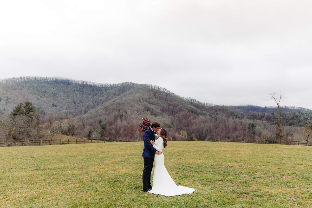 Claxton-Farm-NC-Elopement-45