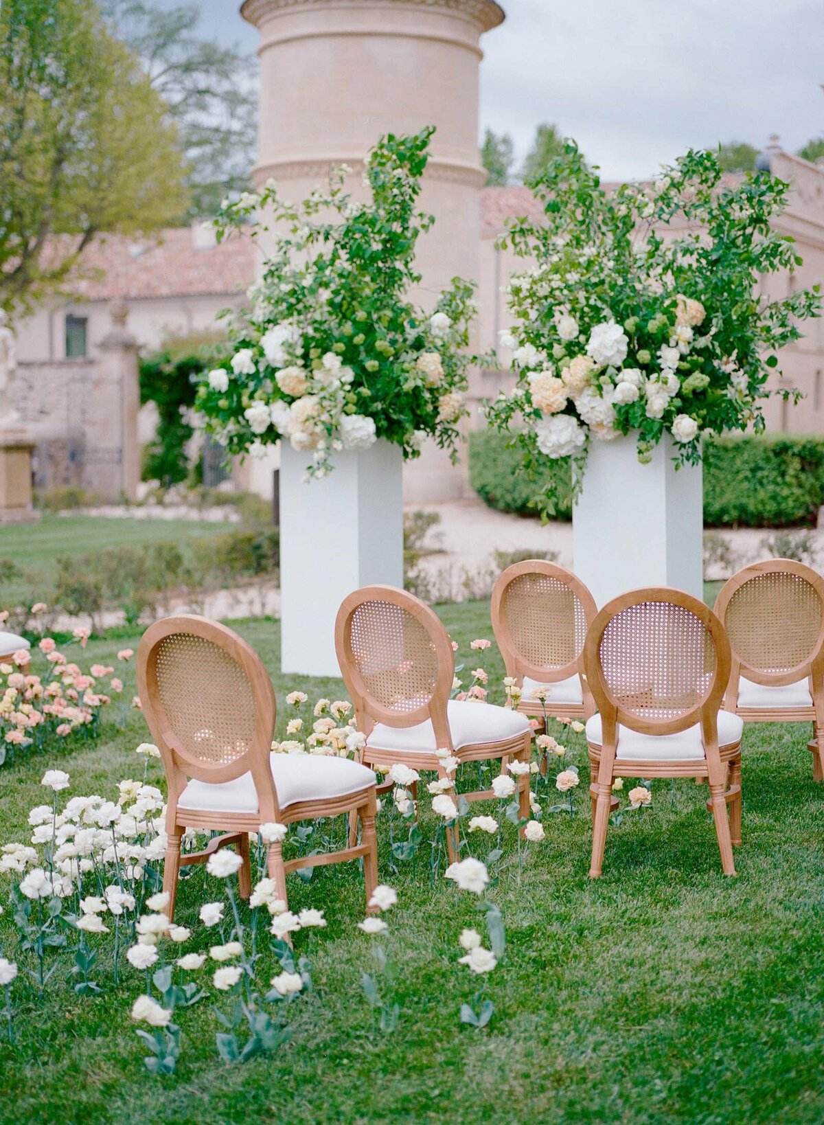047b_provence_wedding_chateau_de_fonscolombe