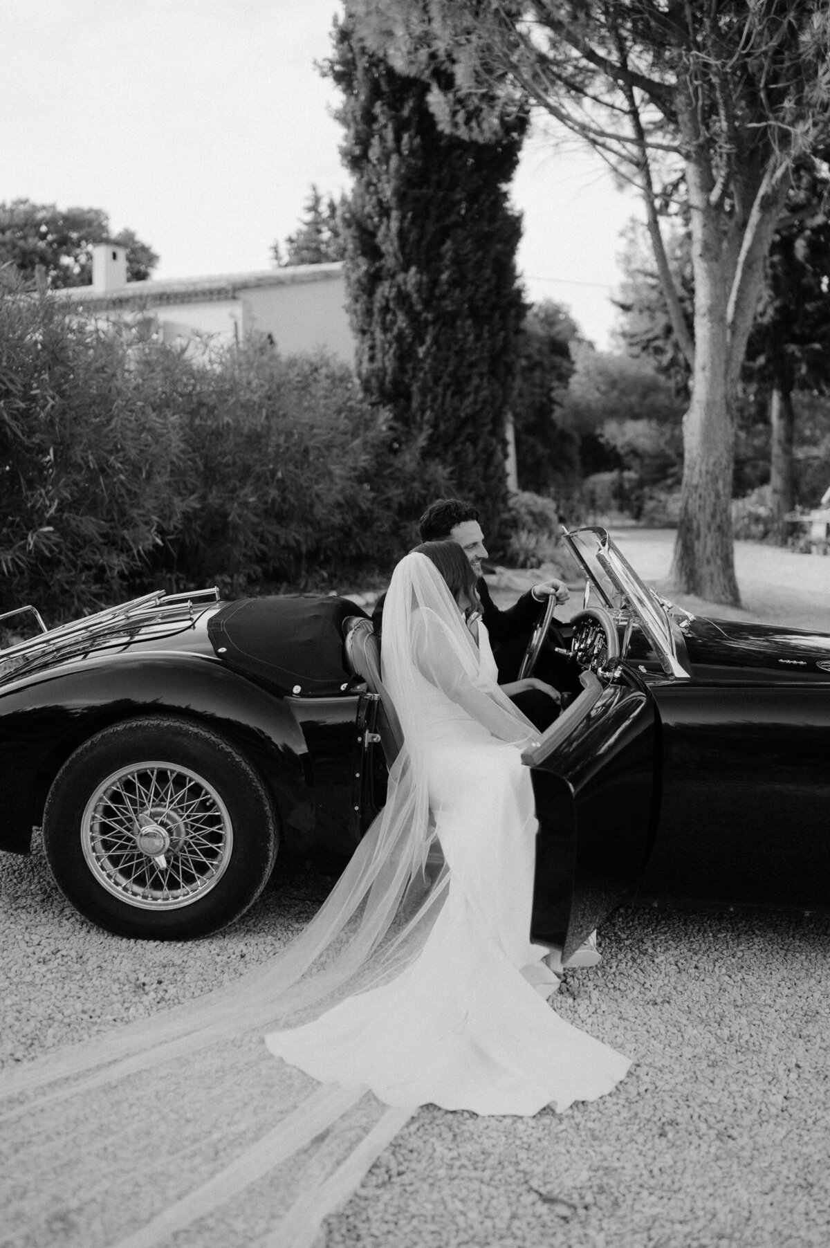 Provence France Wedding Photographer - Le Mas Des Costes - Laura Williams Photography - WEB - 2