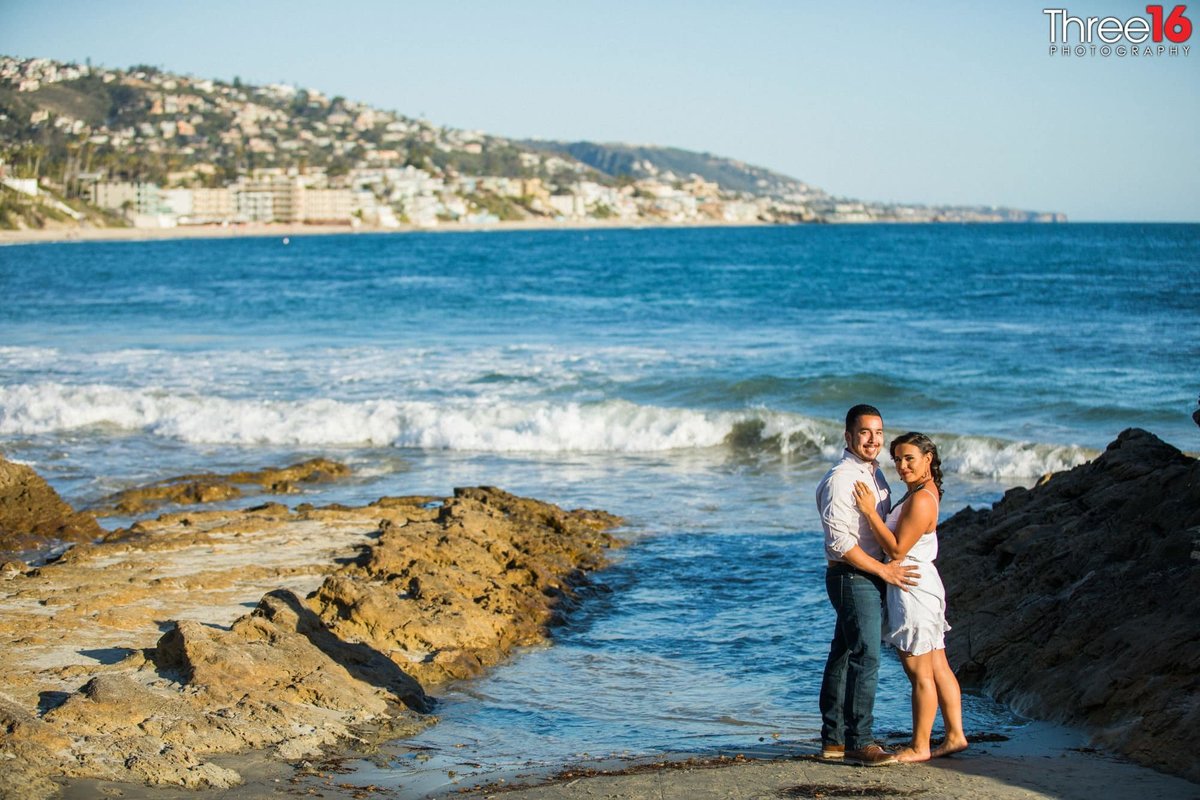 Main Beach Laguna Engagement Photos Laguna Beach Orange County Wedding Professional Photographer