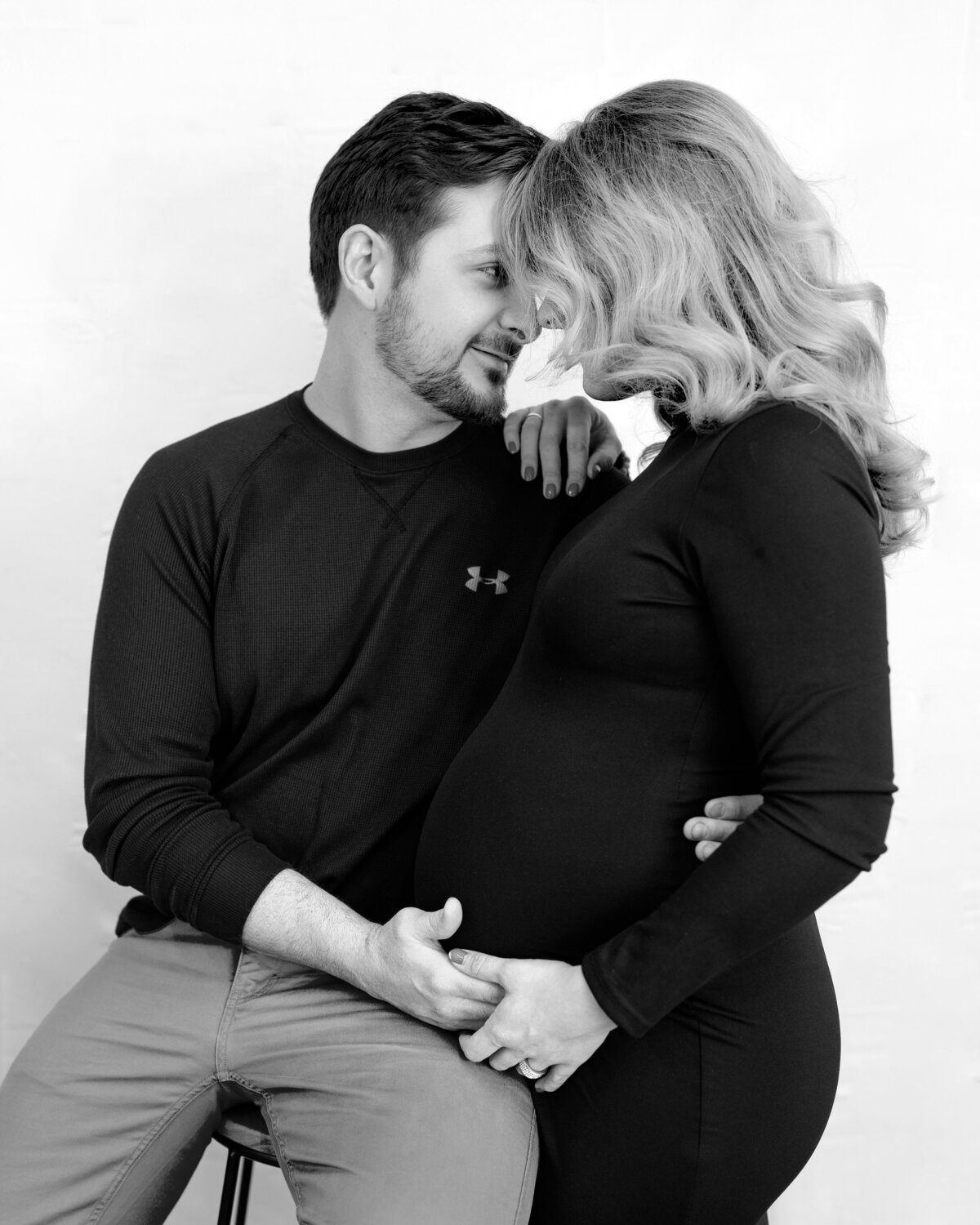 maternity session in iron mountain photography studio