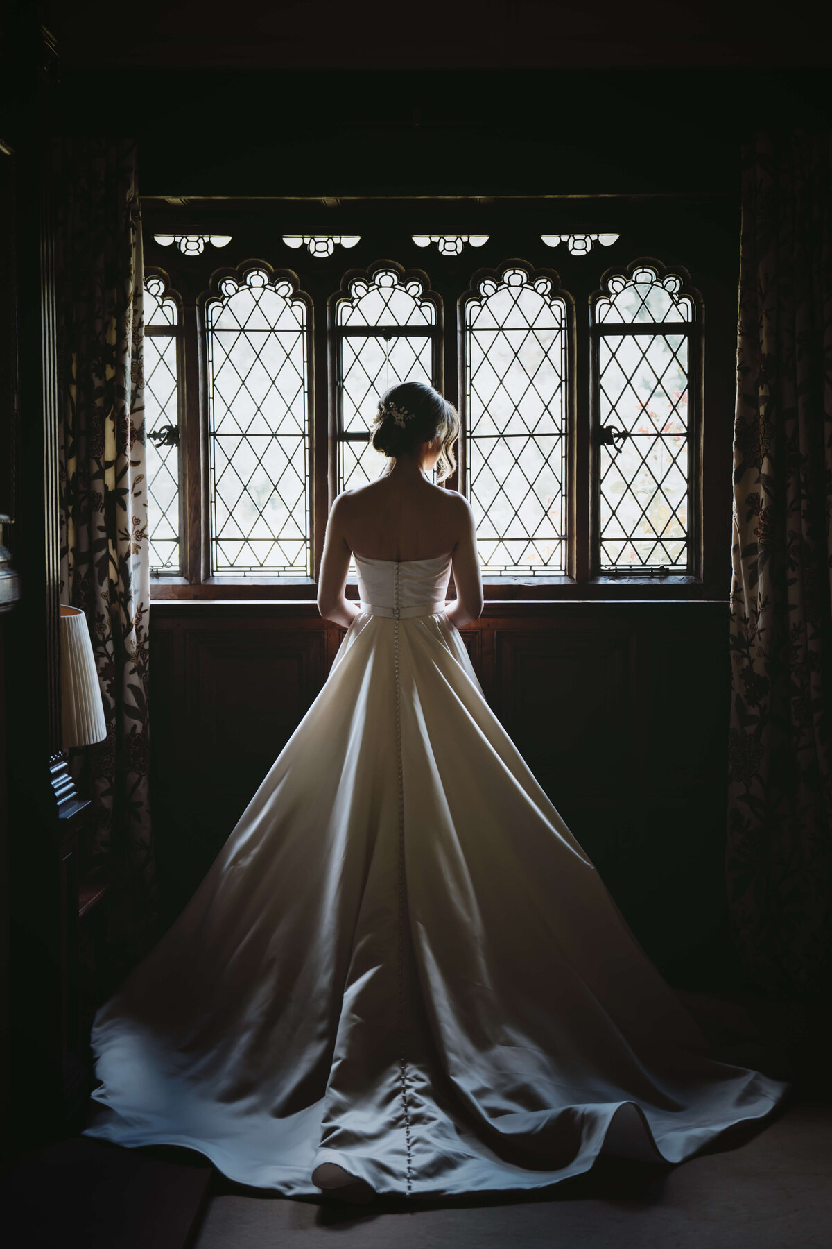 bridal-prep-hever-castle-wedding-photography