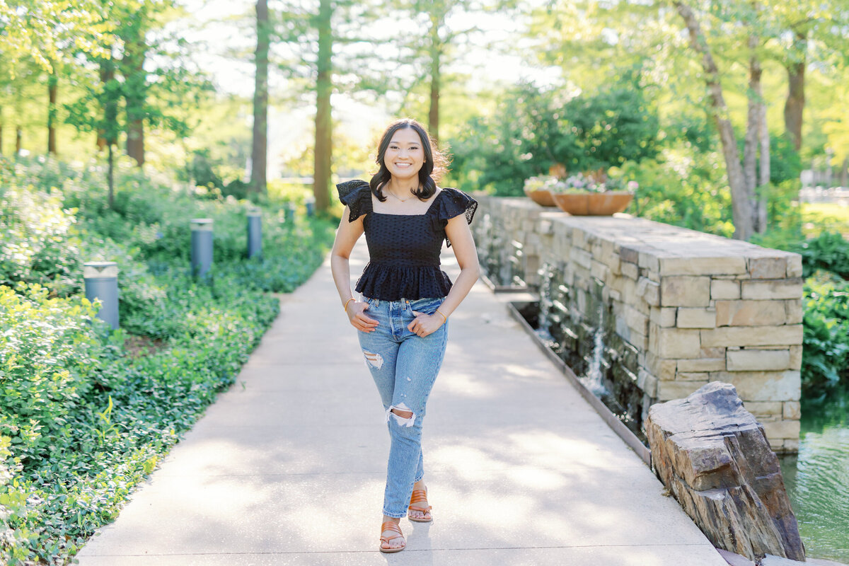 OU Senior photoshoot - Myriad Gardens OKC - Amanda Hitchen Photography-1