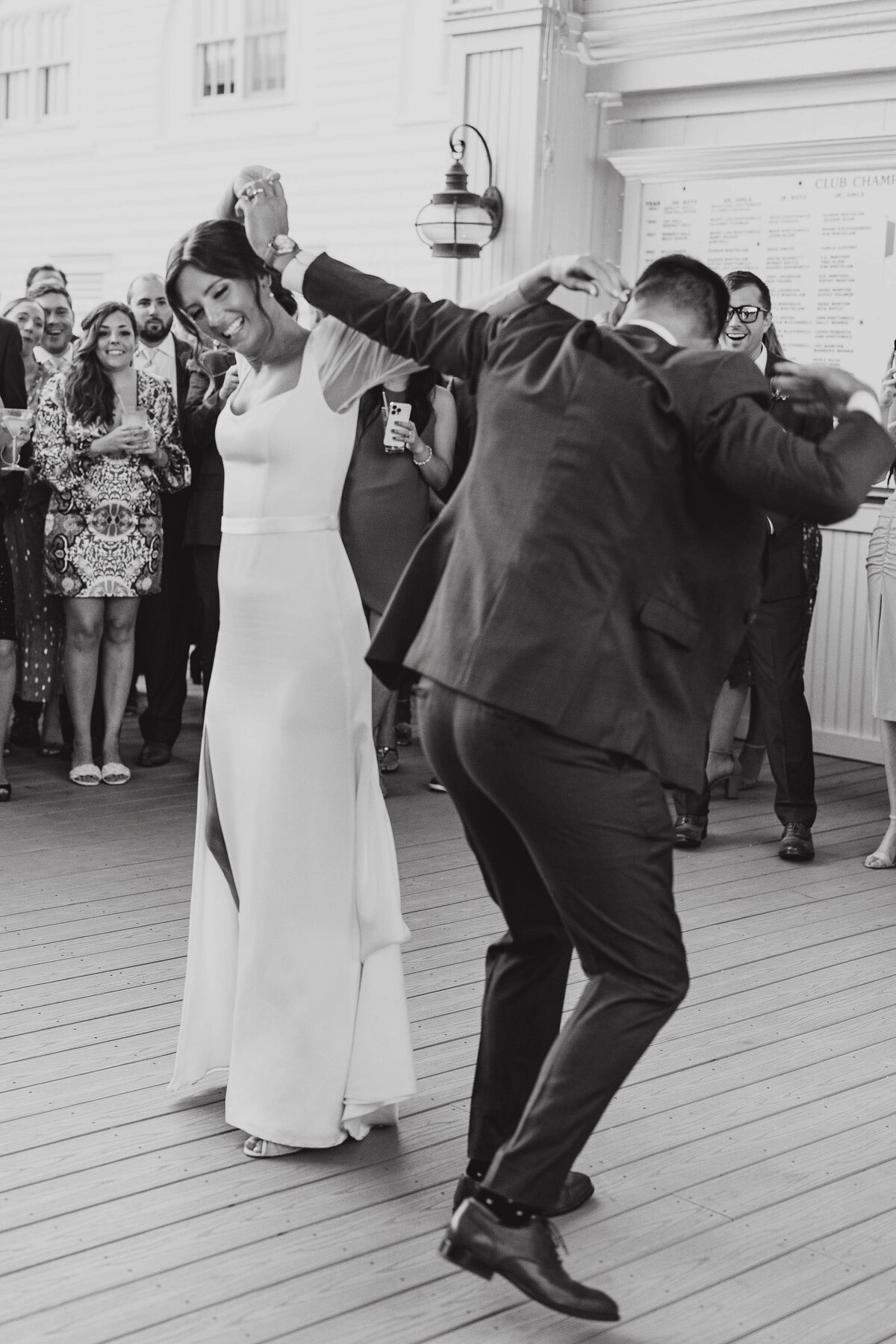 Beach Club Modern Chic Wedding with Touches of Pearl and Gold - Top East Coast Wedding Photography - Ashley Mac Photographs - New Jersey - New York - Connecticut - Rhode Island -66