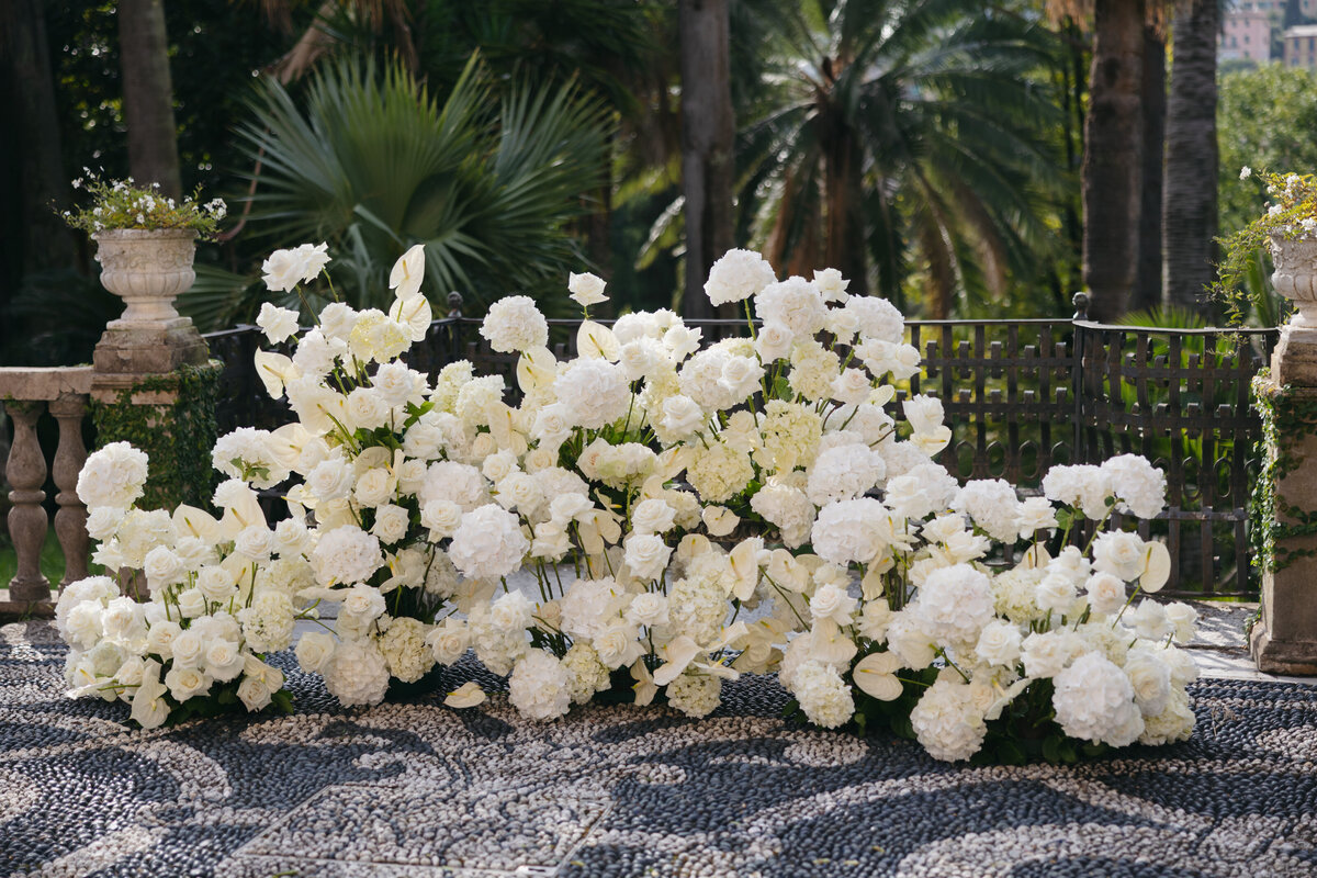 Cacie_Carroll@CacieCarrollPhotography_KriziaandNick_WeddingDayatVillaDurazzo_SantaMargheritaItaly-424