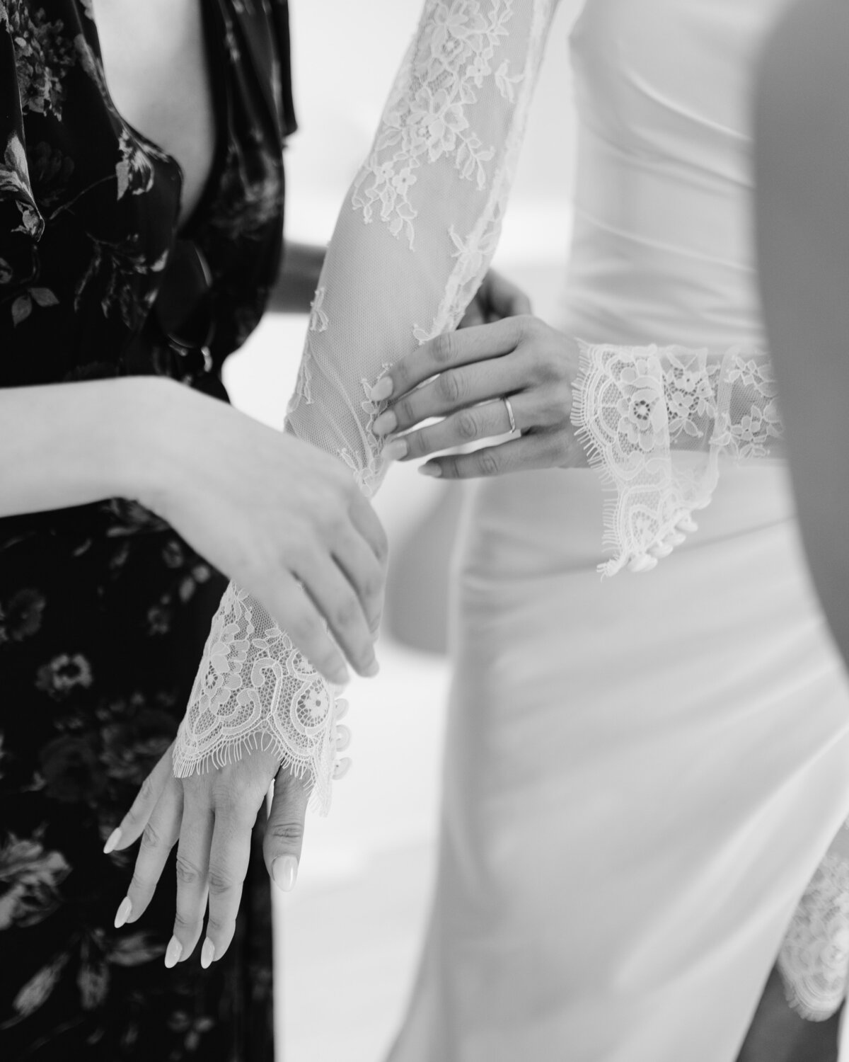 DIMOS BABLIS  WEDDING PHOTOGRAPHER brides preparationy_010