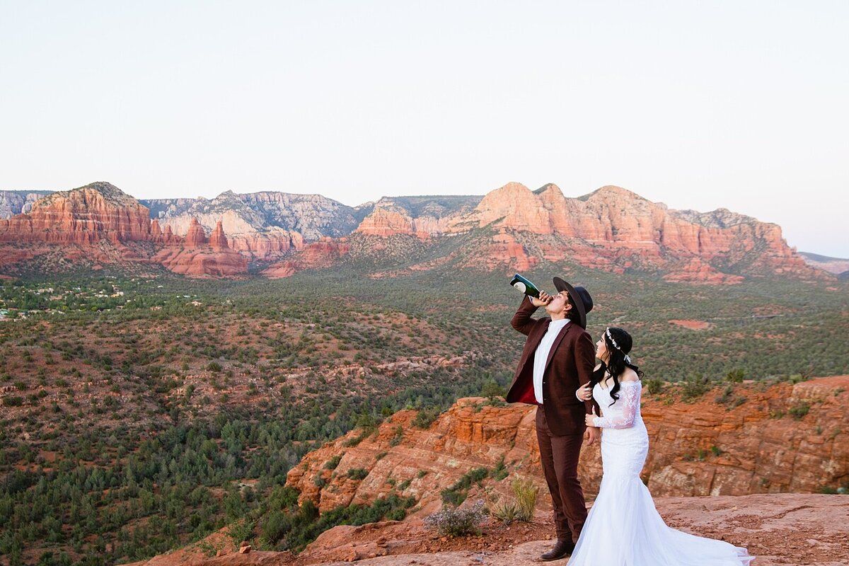 2205_Cathedral Rock Elopement_0015