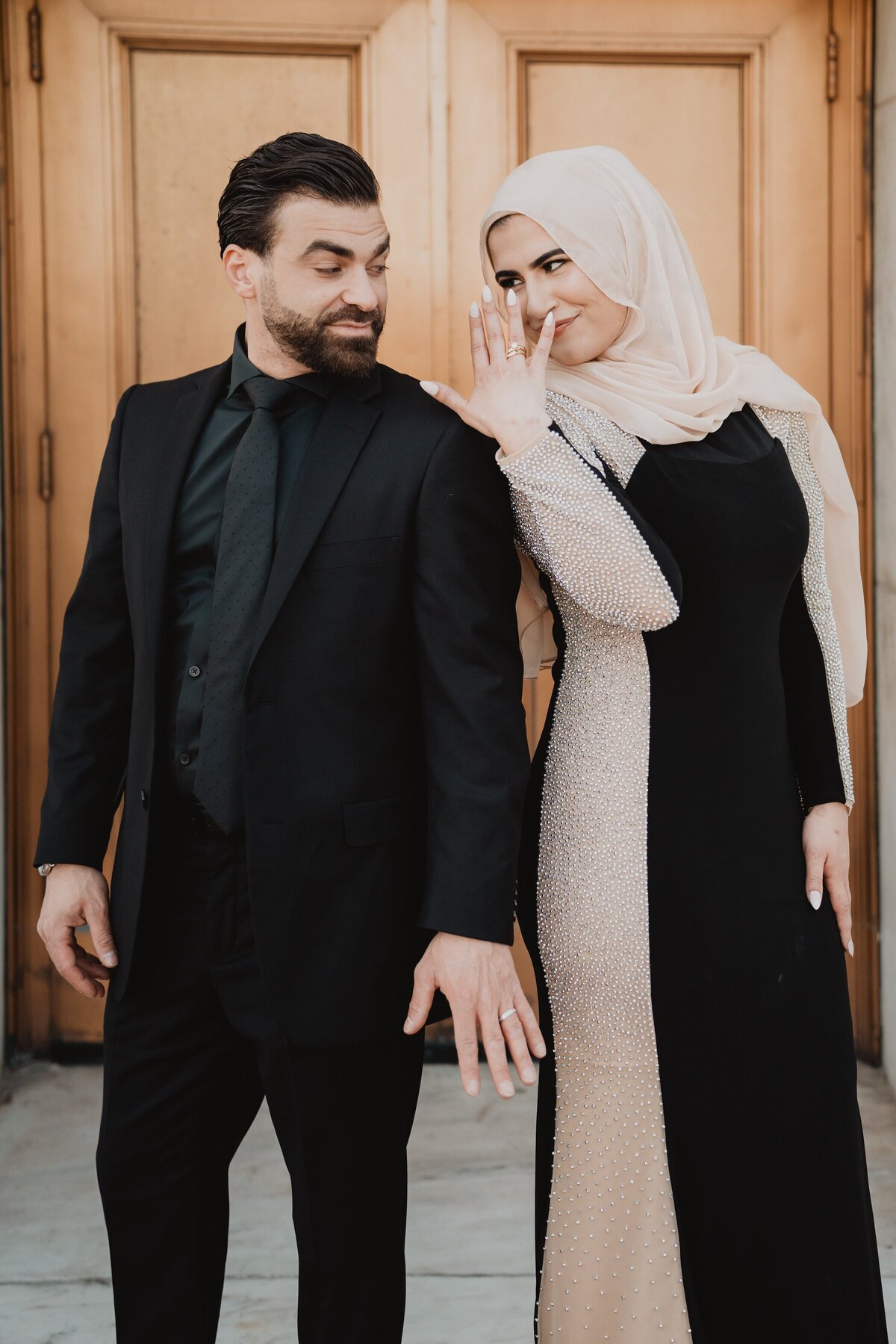 bride-groom-detroit-outside