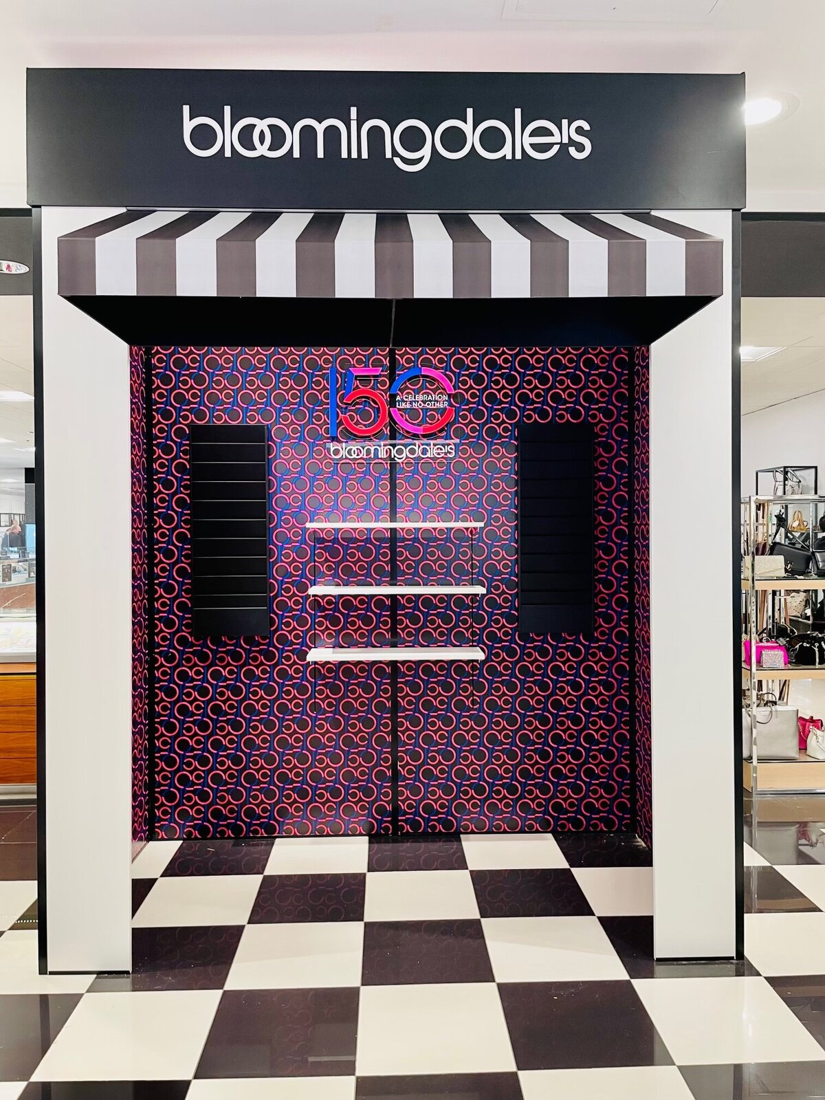 Bloomingdales_NewsStand