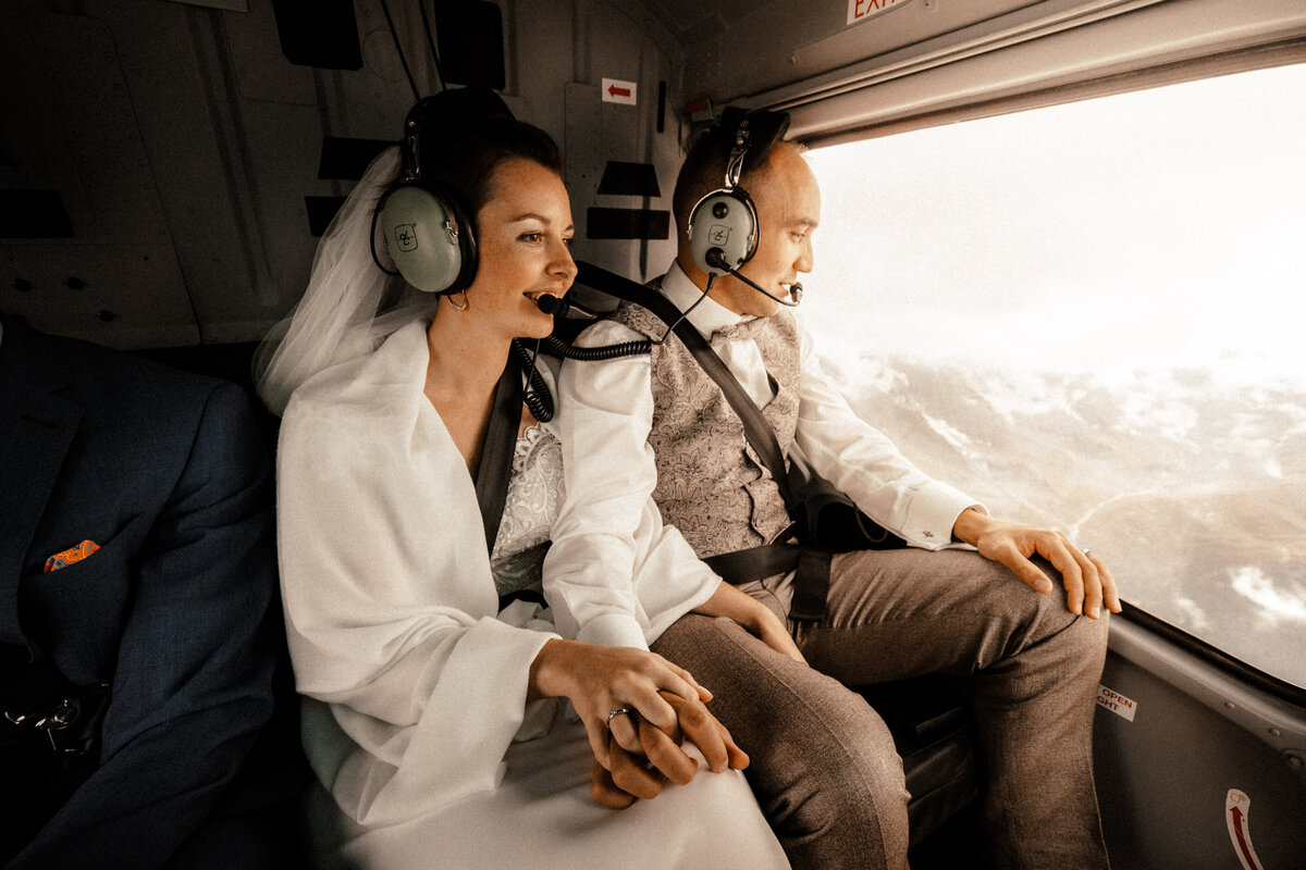 Hochzeitsfotograf-Hochzeit-Brienz-Interlaken-Lauterbrunnen-im-helikopter.jpg