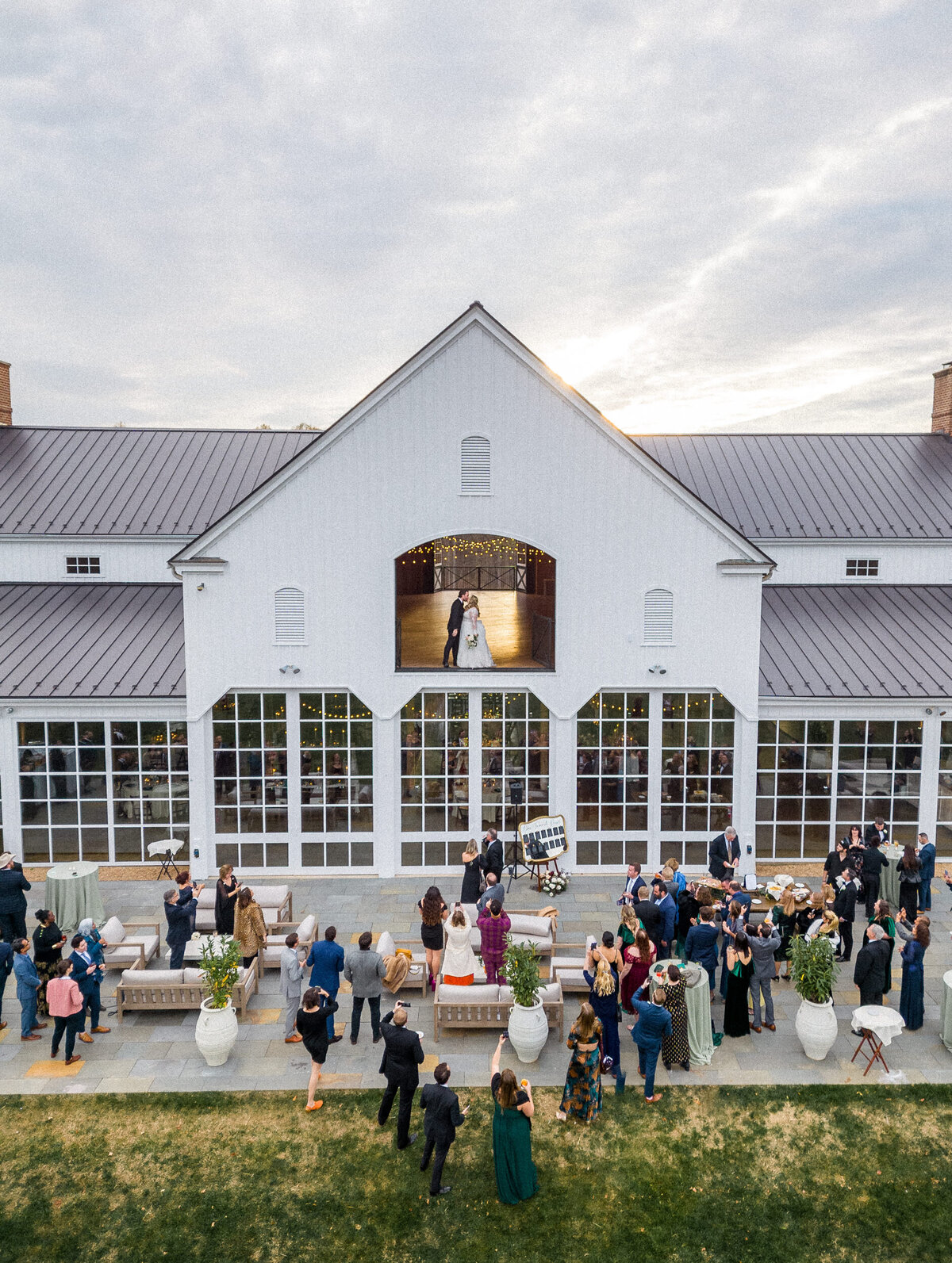 Charlottesville-Wedding-Photographers-HunterandSarahPhotography-27