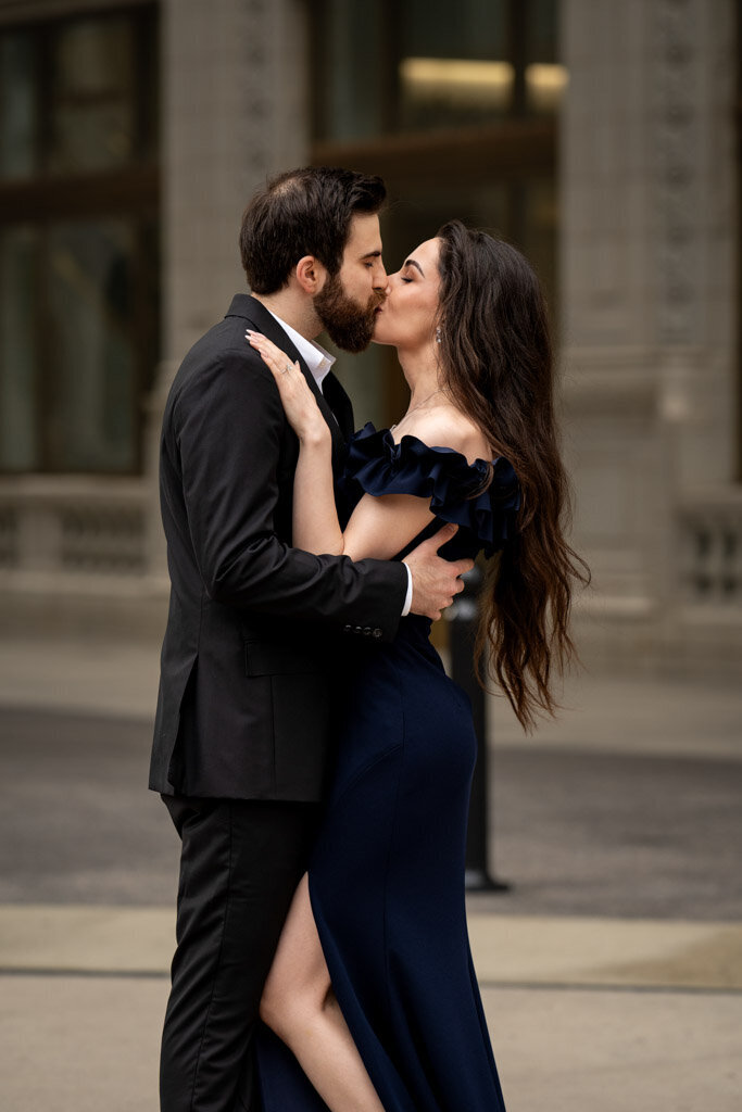 9-Chicago-Engagement-Session-2023