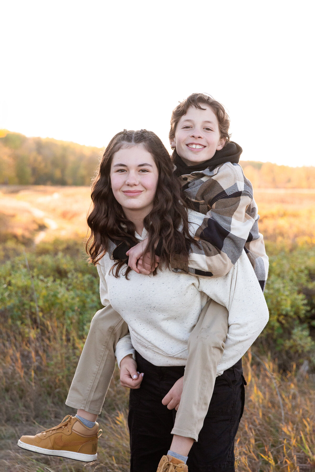 Calgary-outdoor-family-photos-Kate-Daniel-Photography-19