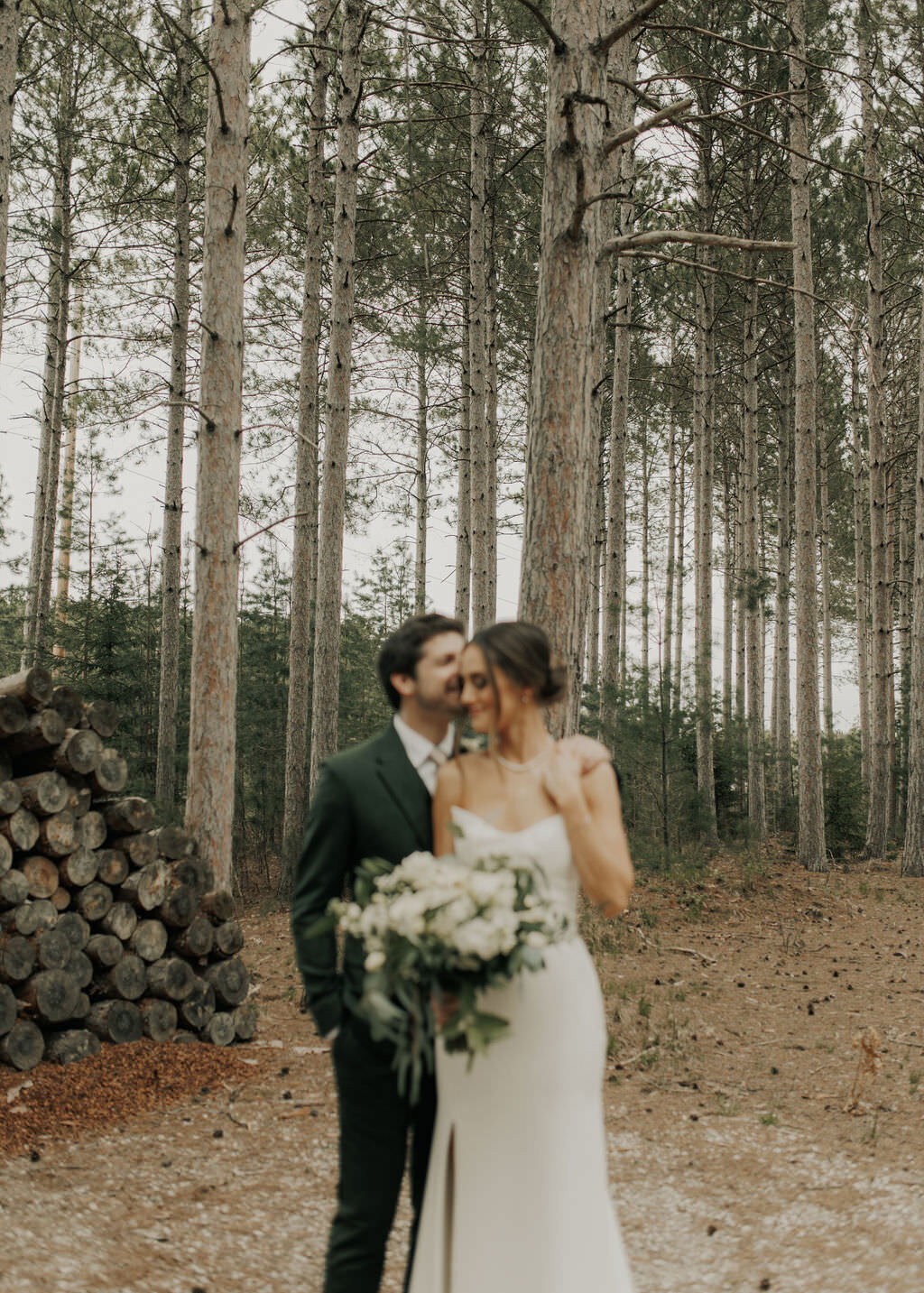 Pinewood Events - Minnesota Modern Nature Inspired Wedding Event Venue - @simpleescapephoto - 5