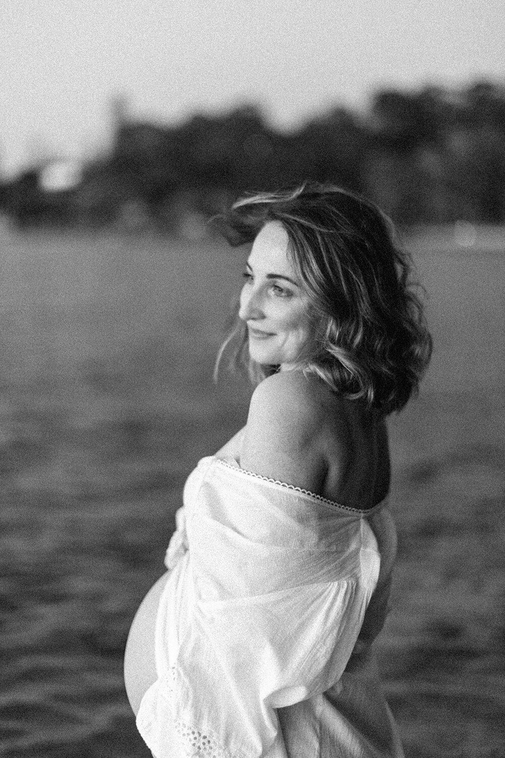 Timeless maternity photo sessions