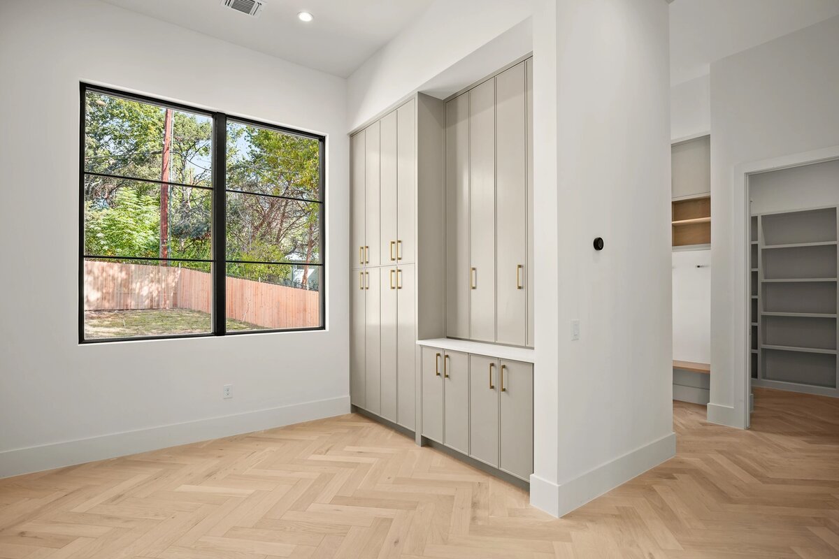 brookhaven-trail-mudroom-2
