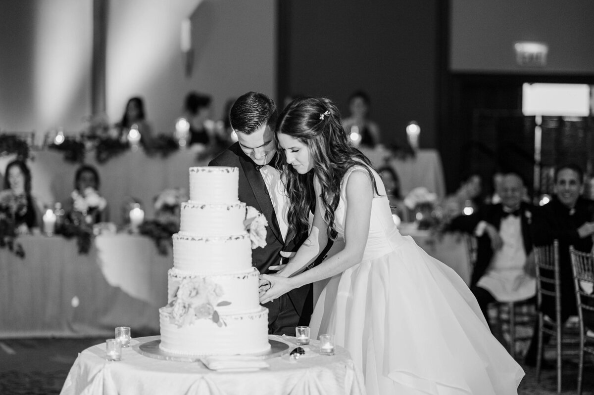 St. Mary of the Angels Chicago Wedding | Abbey Rez Photography