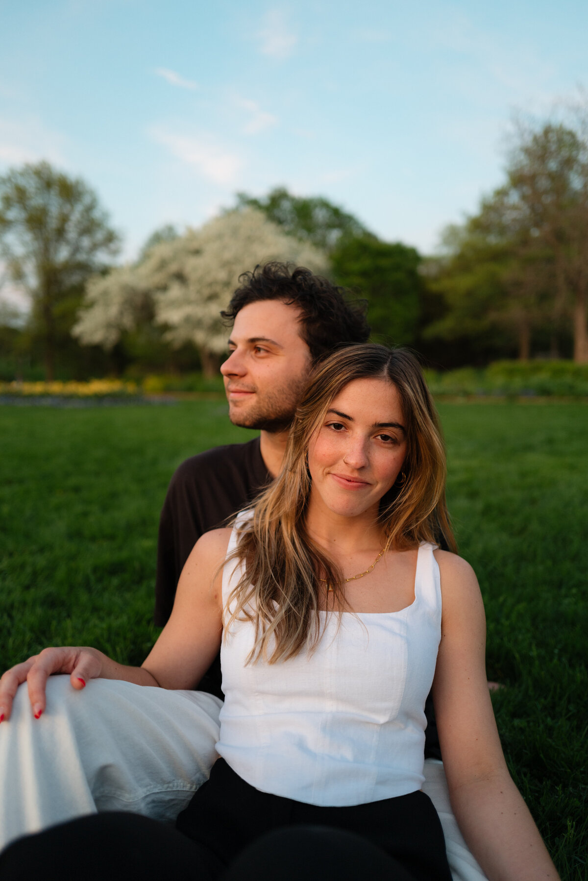 Lyndale-Rose-Garden-engagement-R&K-Will-DeGraw-Clever-Disarray-35