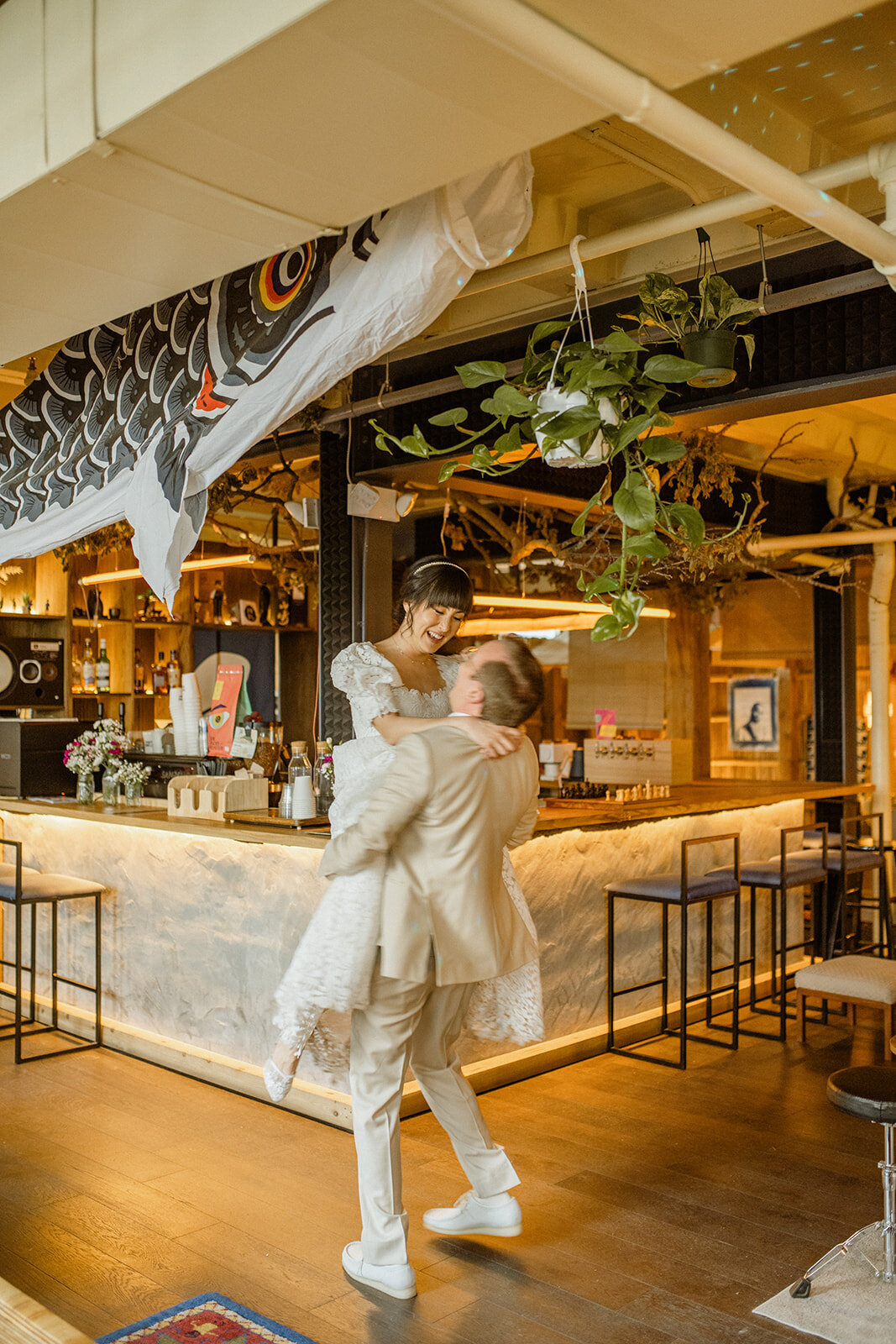 downtown-toronto-junto-studio-nontraditional-cool-modern-wedding-whim-and-willow-photo863