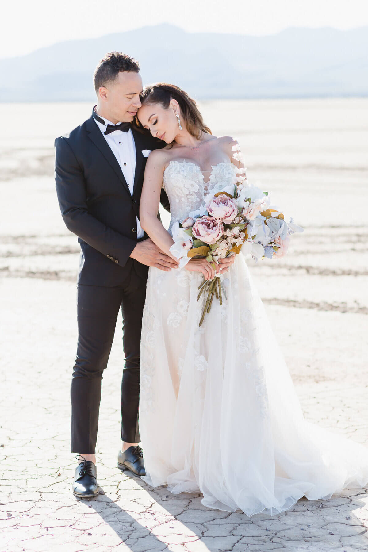 Wedding-Photography-at-the-las-vegas-dry-lake-bed