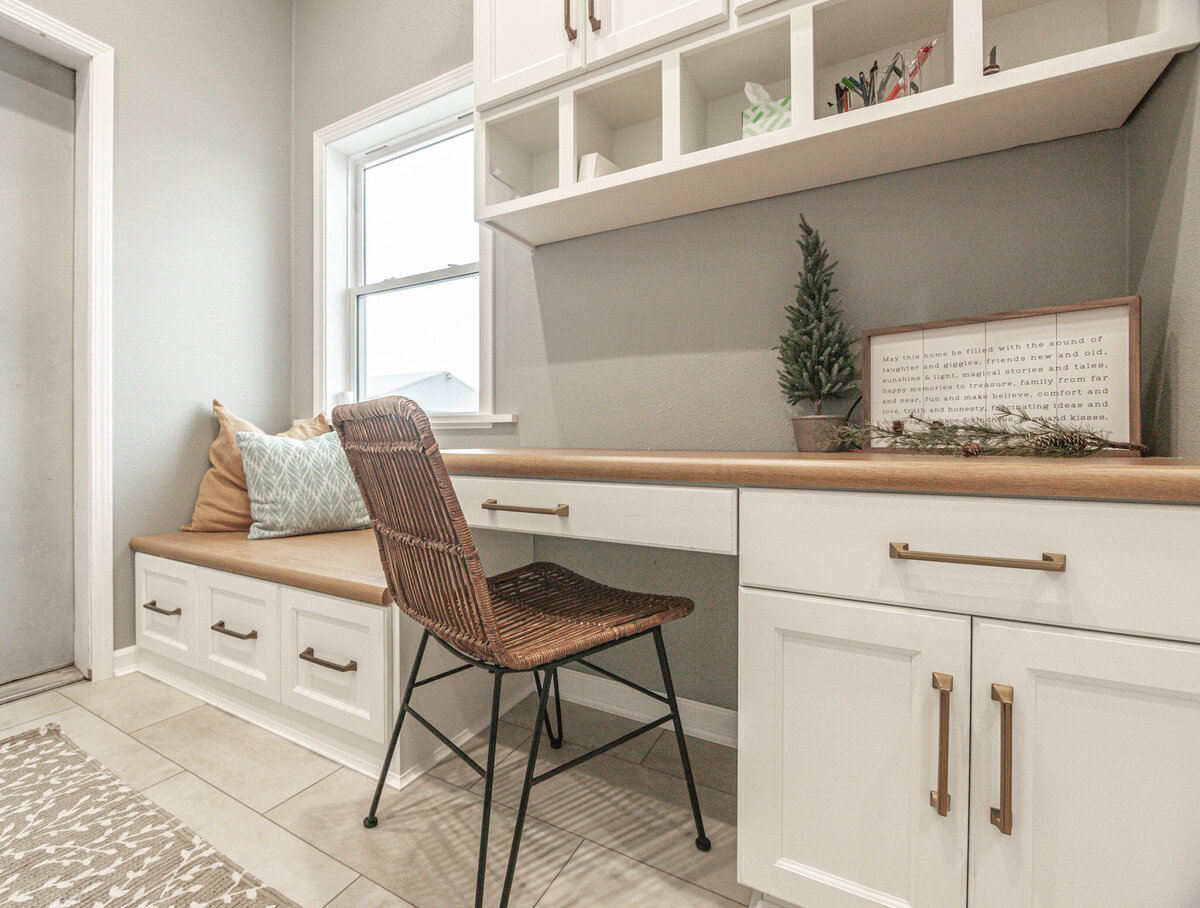 small desk in mudroom