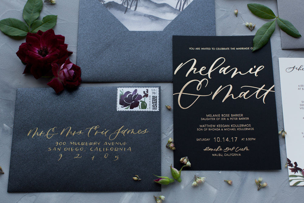 black+and+gold+wedding+invitations