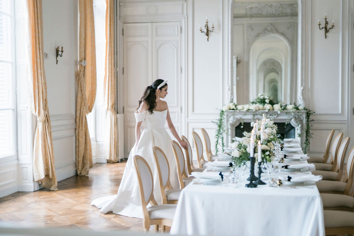 107-Chateau-de-Santeny-Paris-France-Inspiration-Love-Story Elopement-Cinematic-Romance-Destination-Wedding-Editorial-Luxury-Fine-Art-Lisa-Vigliotta-Photography