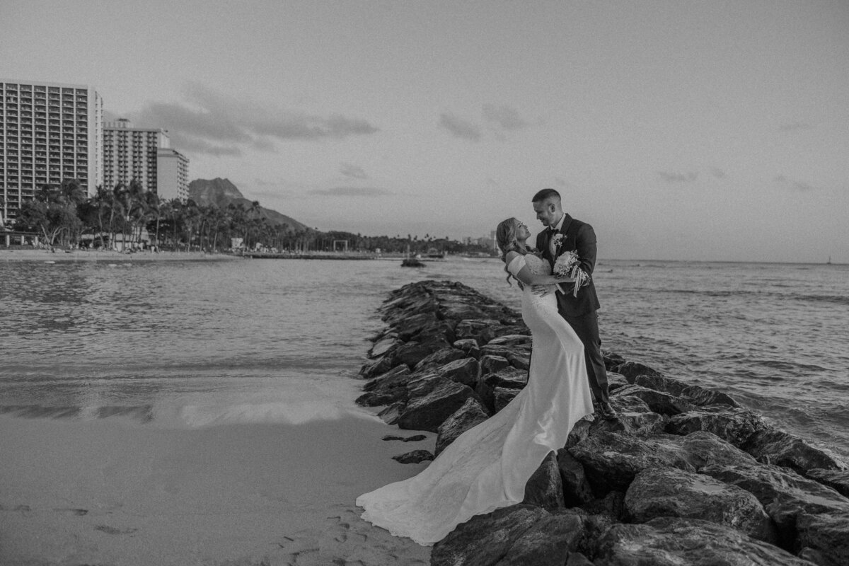 waikiki-wedding-portraits-10