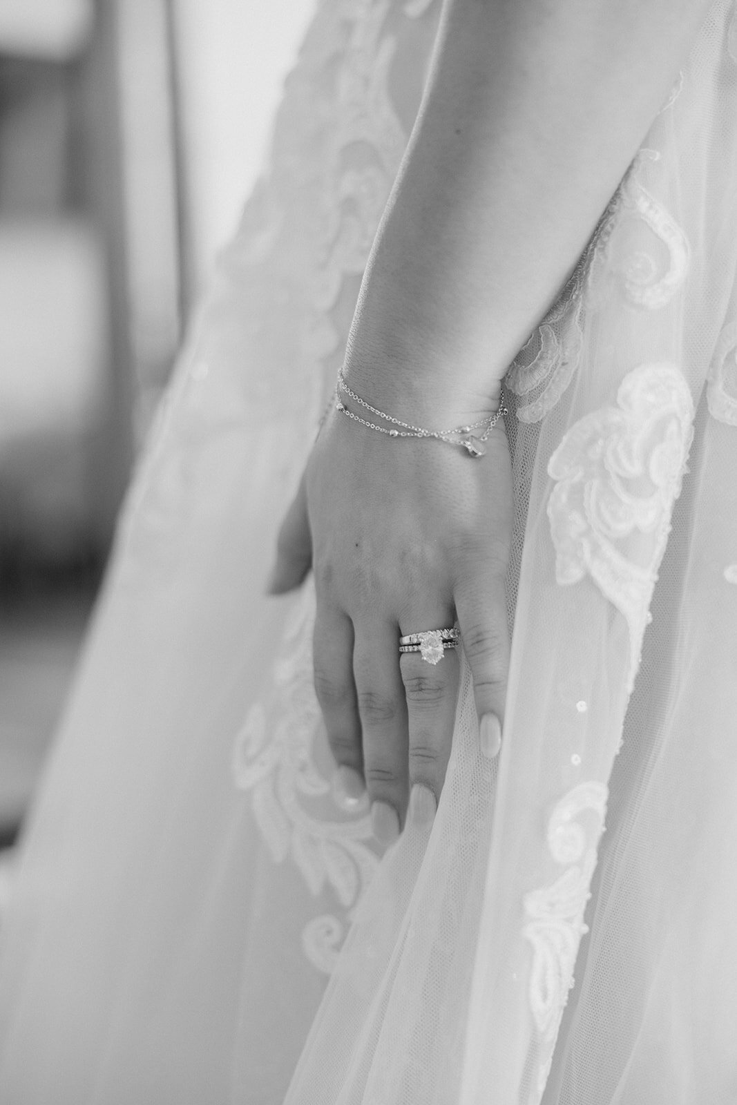 bride-getting-ready-ocean-house-ri-3