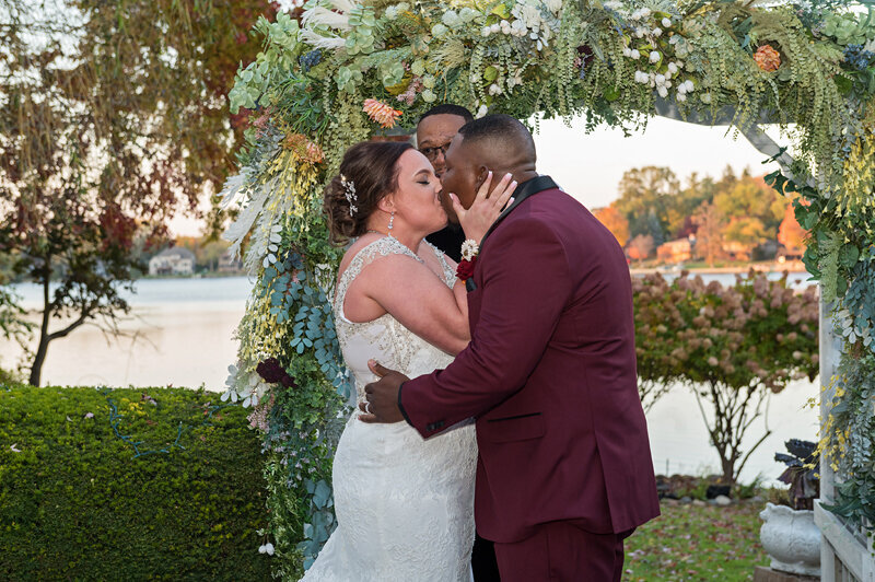 Detroit Wedding Photographer Victoria Wedding Chapel-157