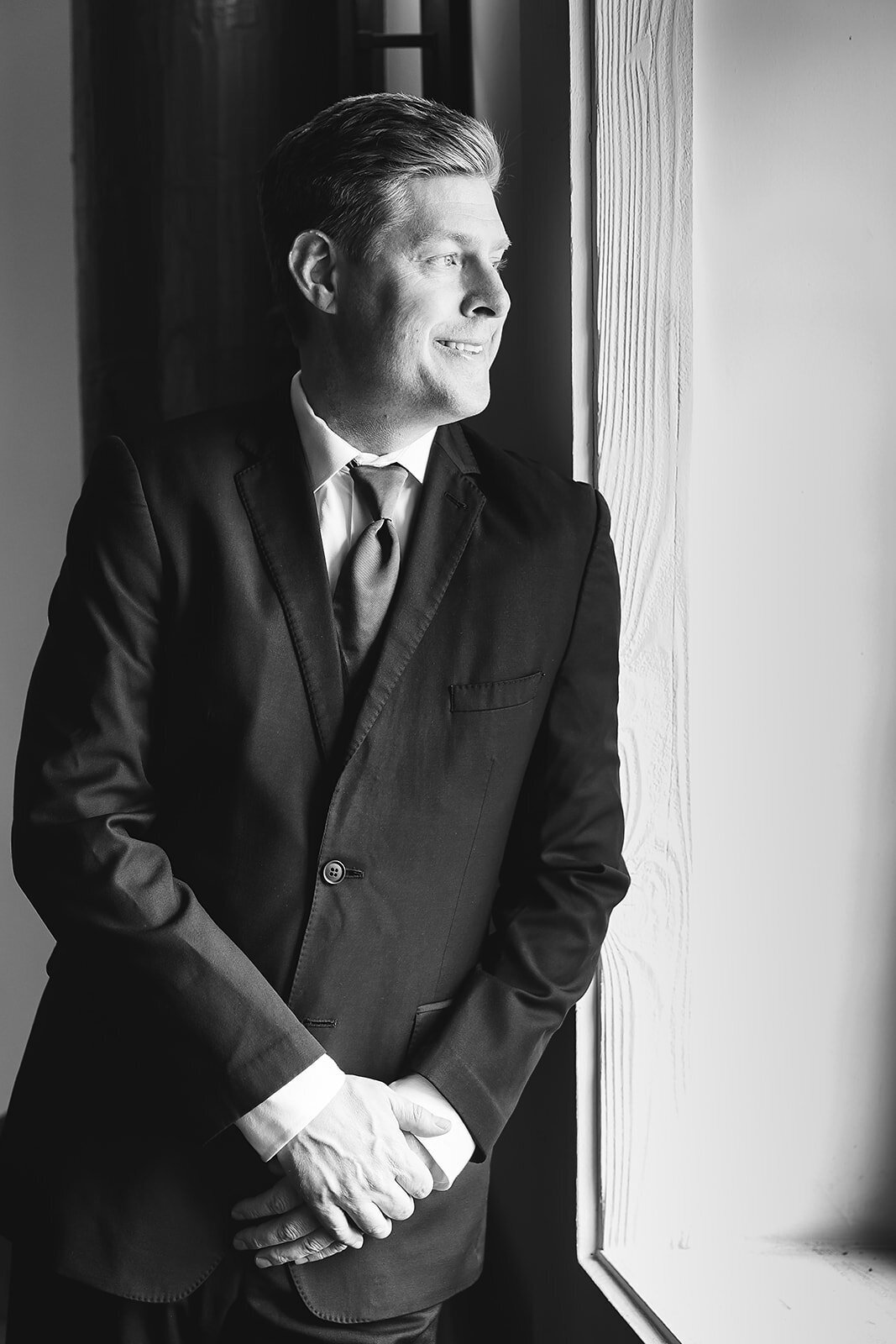 Kim & Luke Wedding BW-20