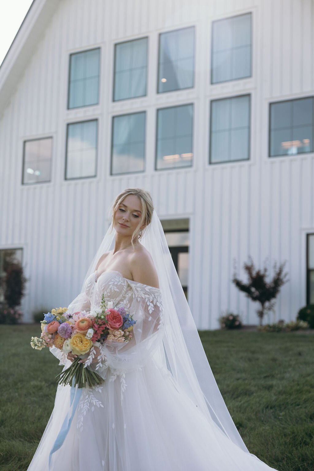 Indianapolis Wedding Florist Planner_First Class Designs_RBP24