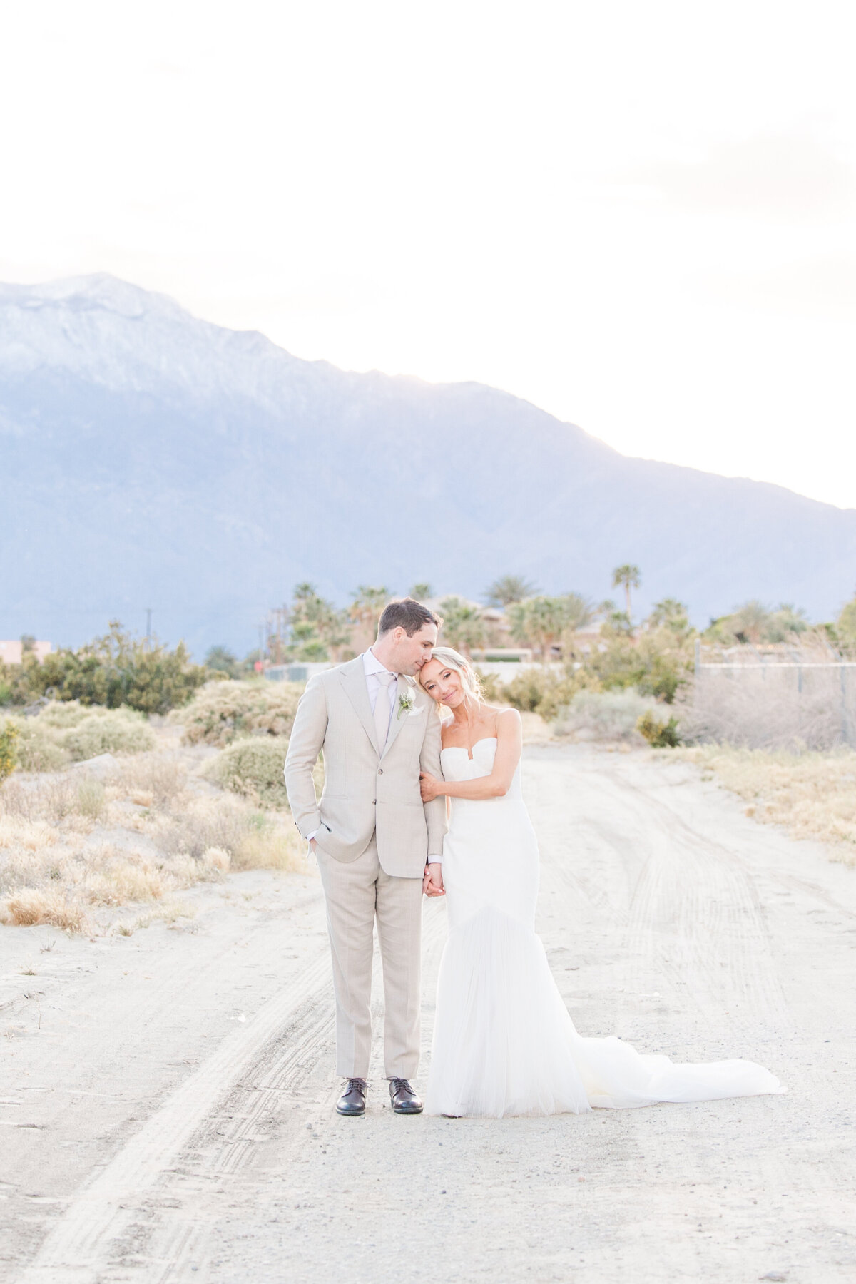 The Estate at Via Las Palmas Palm Springs Light and airy spring wedding southern california wedding venue luxury photography-301