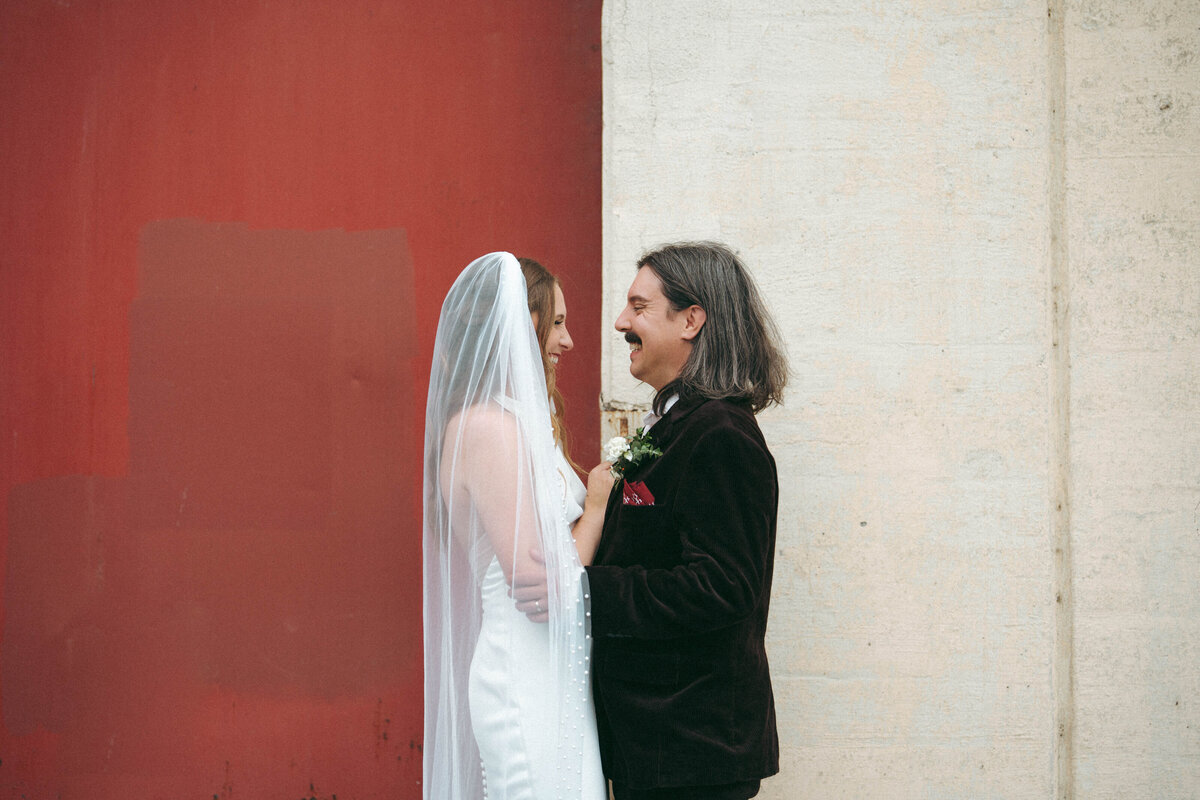 catherineandchristopher_wedding_sanfranciscocityhall_firehousefortmason343
