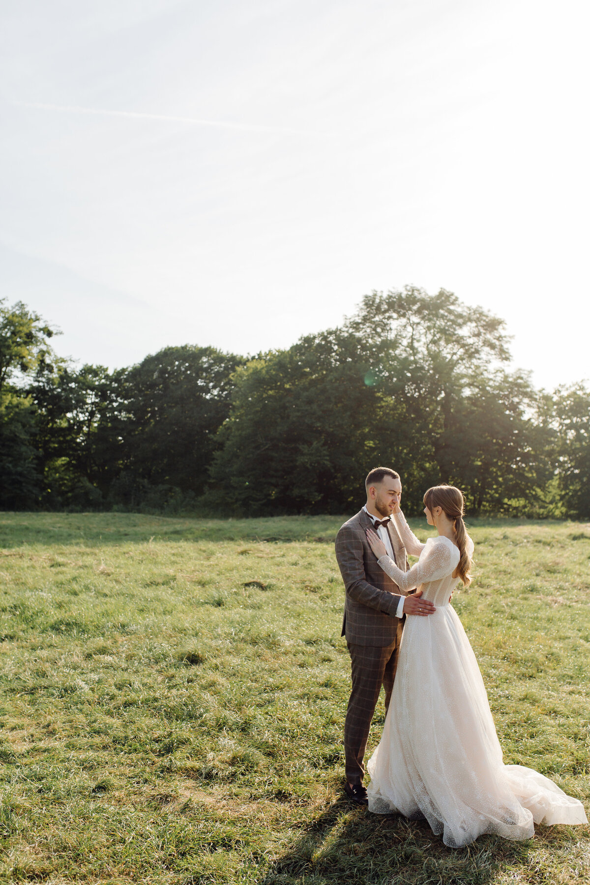 romantic-wedding-couple-love (1)
