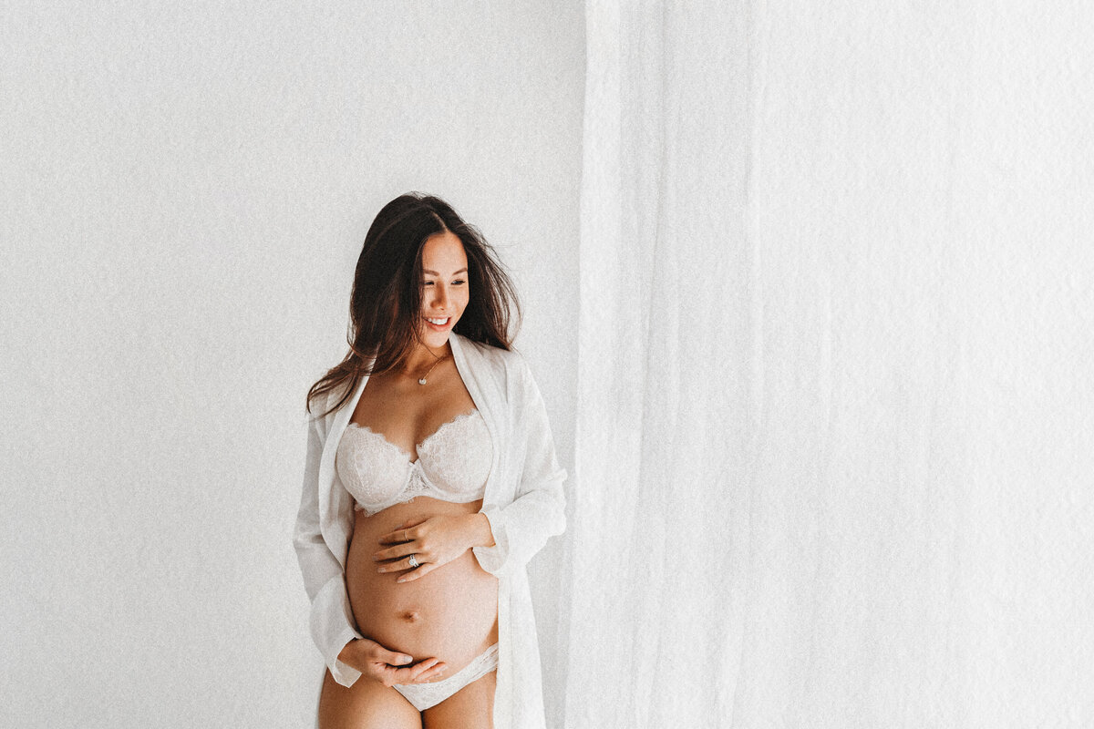 LittleWhitePhotography-Maternity-Photography5