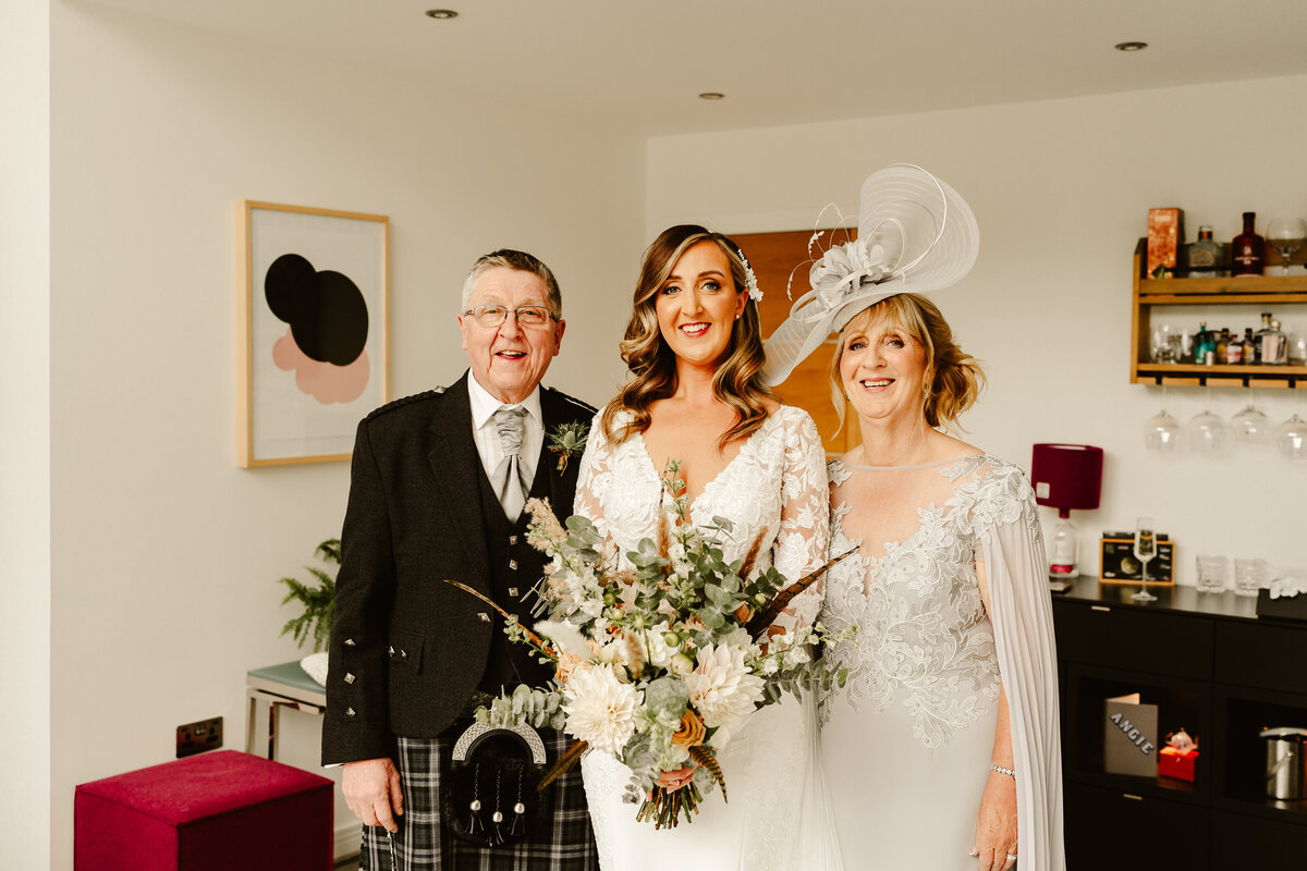 Danielle-Leslie-Photography-2023-Aberdeen-Wedding-Photographer-Aswanley-Hunter-Previews-2-0002