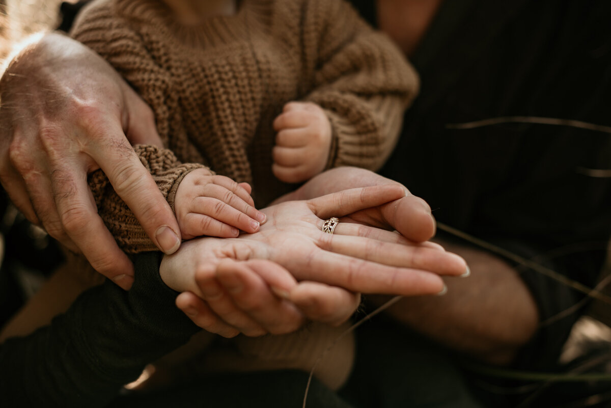 Caitlin's Family Session - Shania Crivelli Photography-70