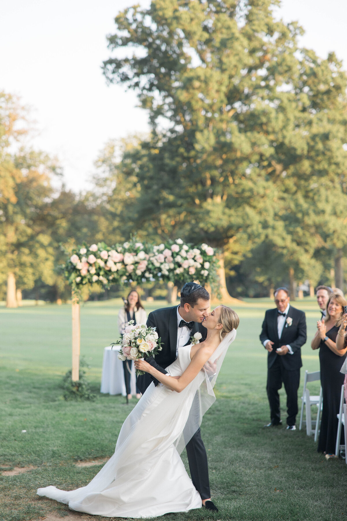 Molly Sue Photography New Jersey + East Coast Wedding Photographer Romantic Imagery Engagement Lifestyle Heirloom Wedding Albums49660