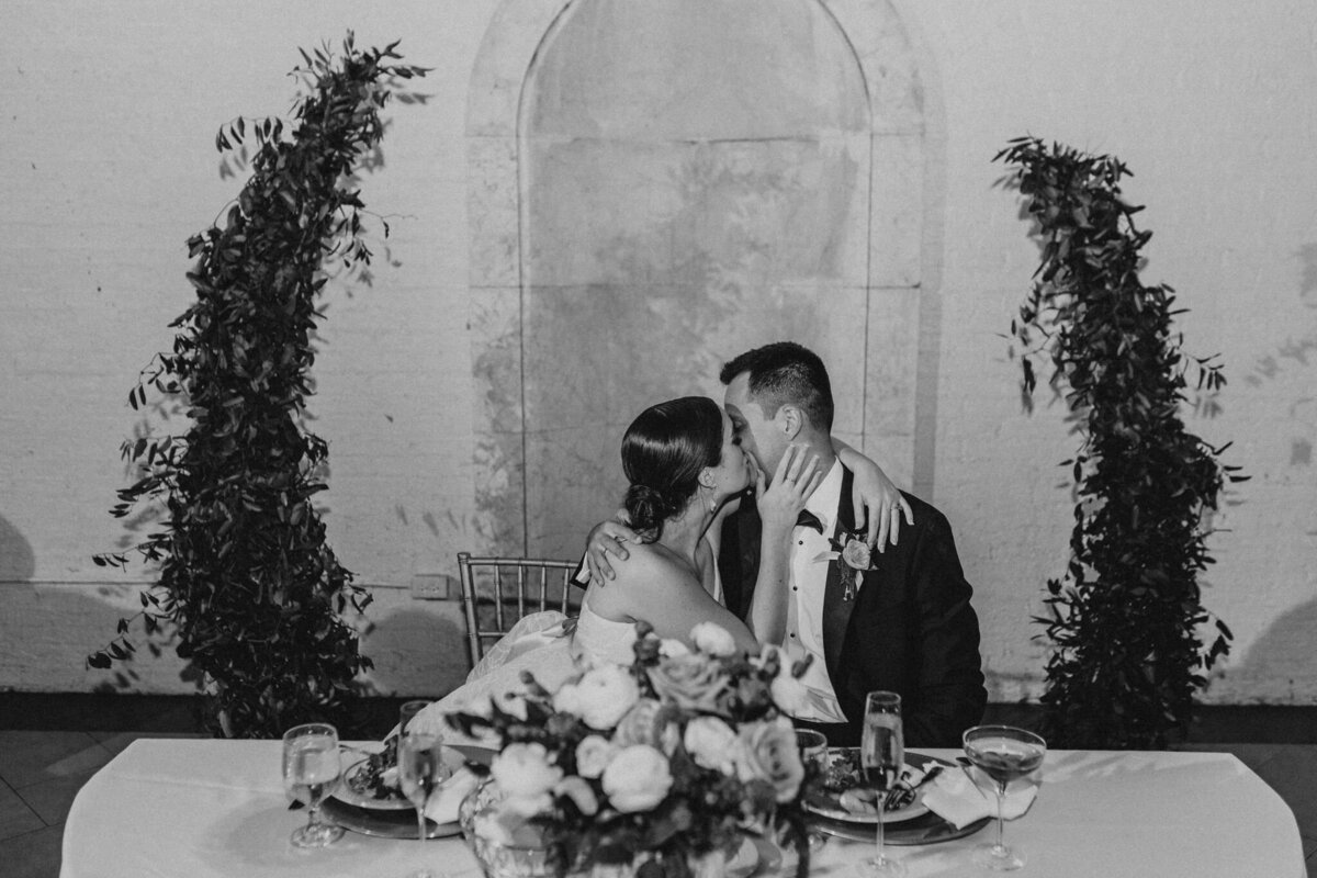 WELLING-FLORES.Wedding.EngineersClub-rcptn-113
